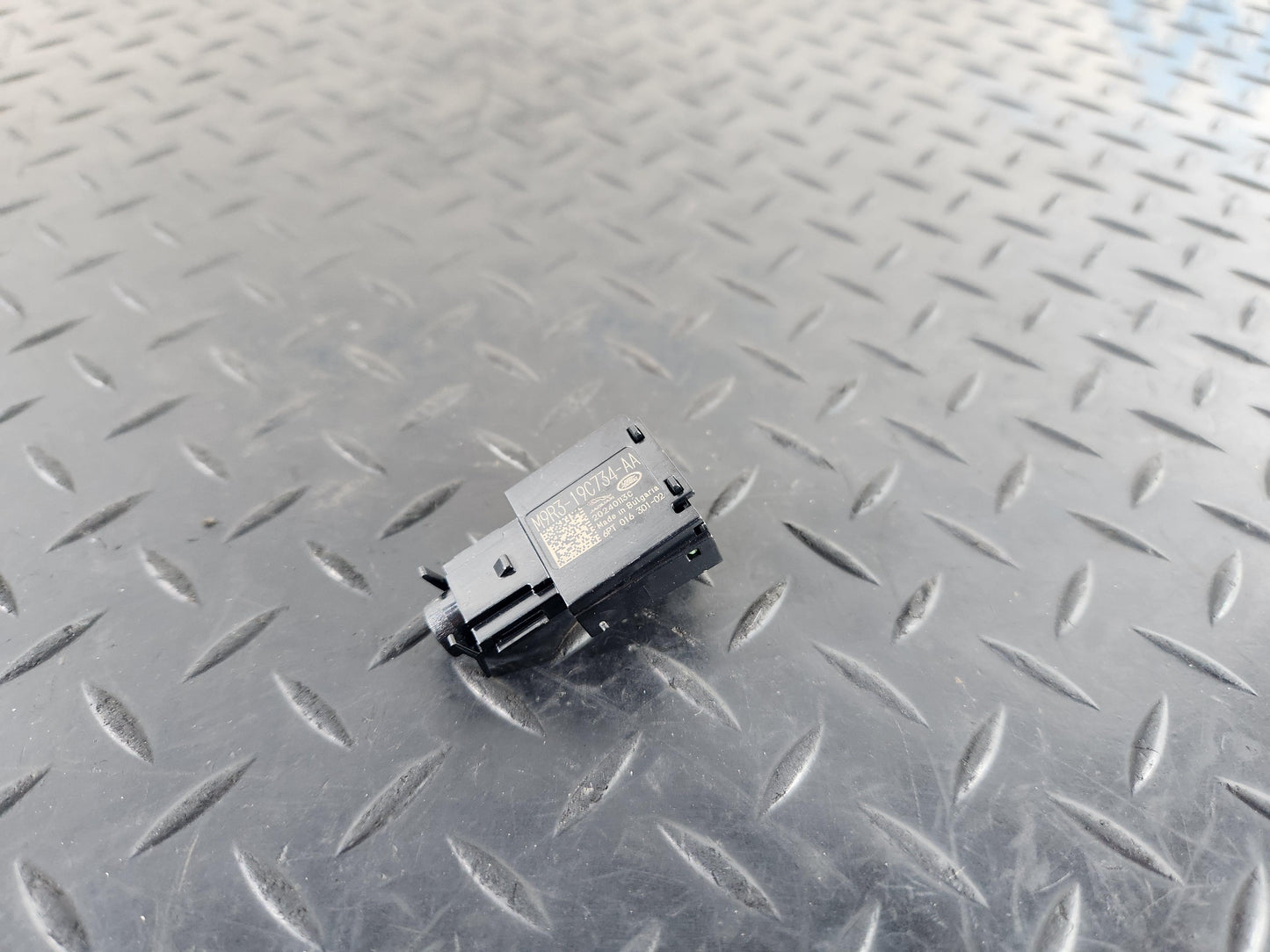 Land Rover Range Rover Evoque L551 SUV Temperature Sensor M9R3-19C734-AA