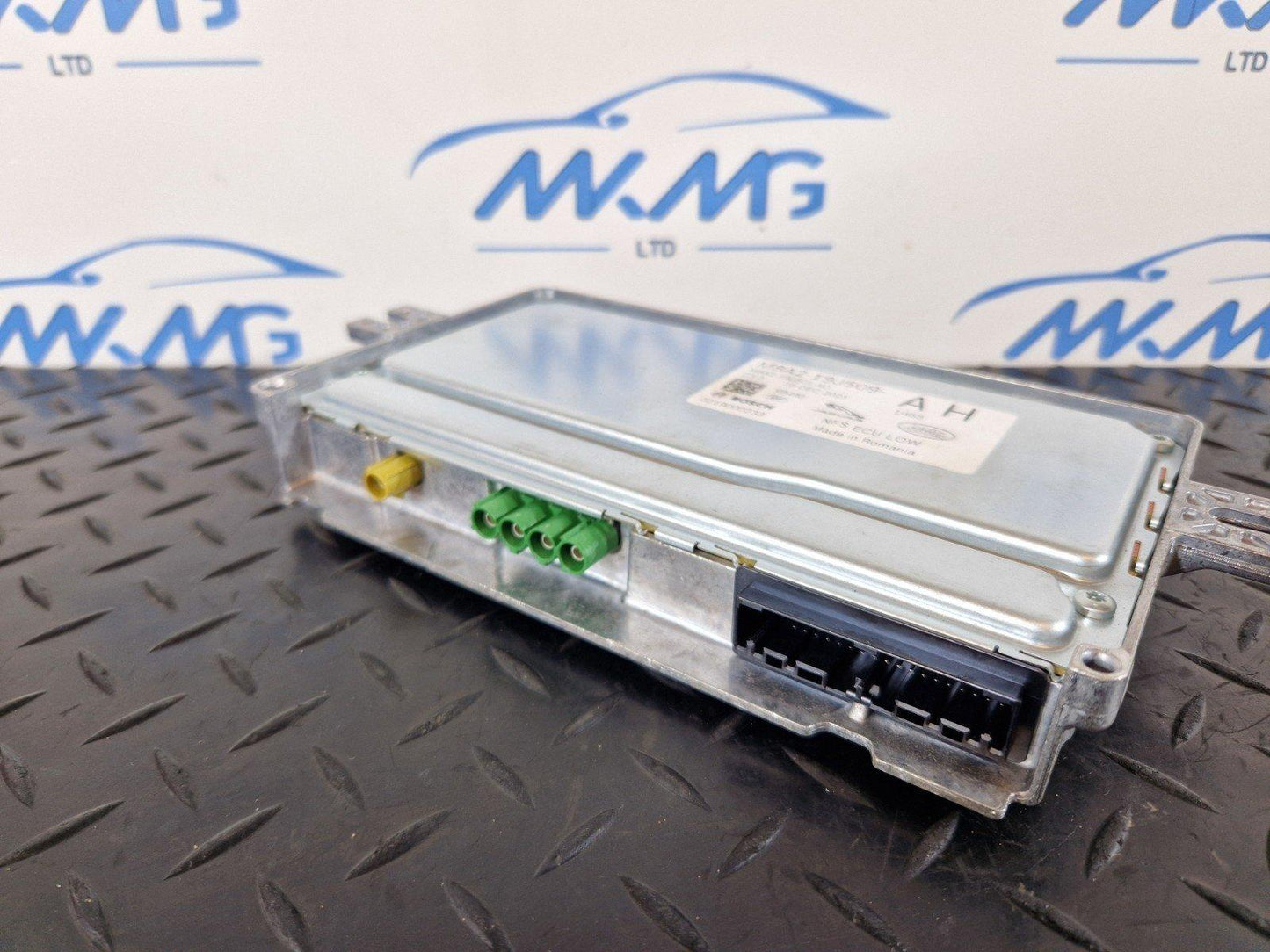 19-ON RANGE ROVER EVOQUE L551 GENUINE CAMERA CONTROL MODULE M8A2-19J509-AH