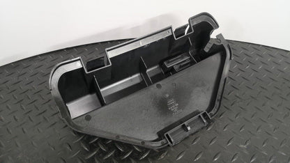 16-19 AUDI A4 B9 S-LINE SALOON GENUINE WARNING TRIANGLE MOUNT 8W5827569