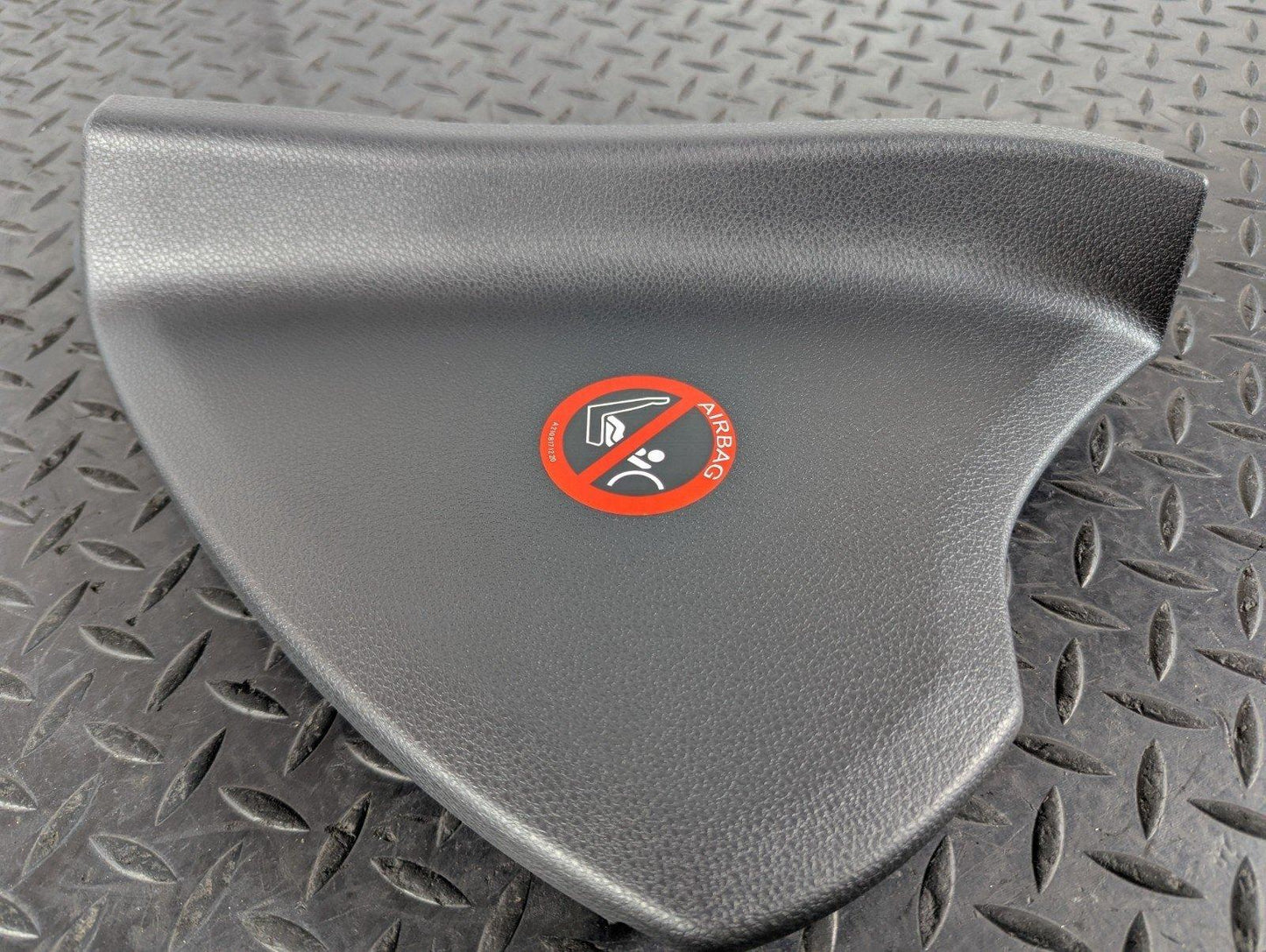 13-19 MERCEDES BENZ CLA C117 GENUINE DASH SIDE TRIM PANEL LHS A1176800189