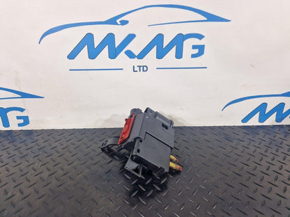 16-19 AUDI A4 B9 POSITIVE BATTERY POWER DISTRIBUTION BOX CONNECTOR 8W0941823