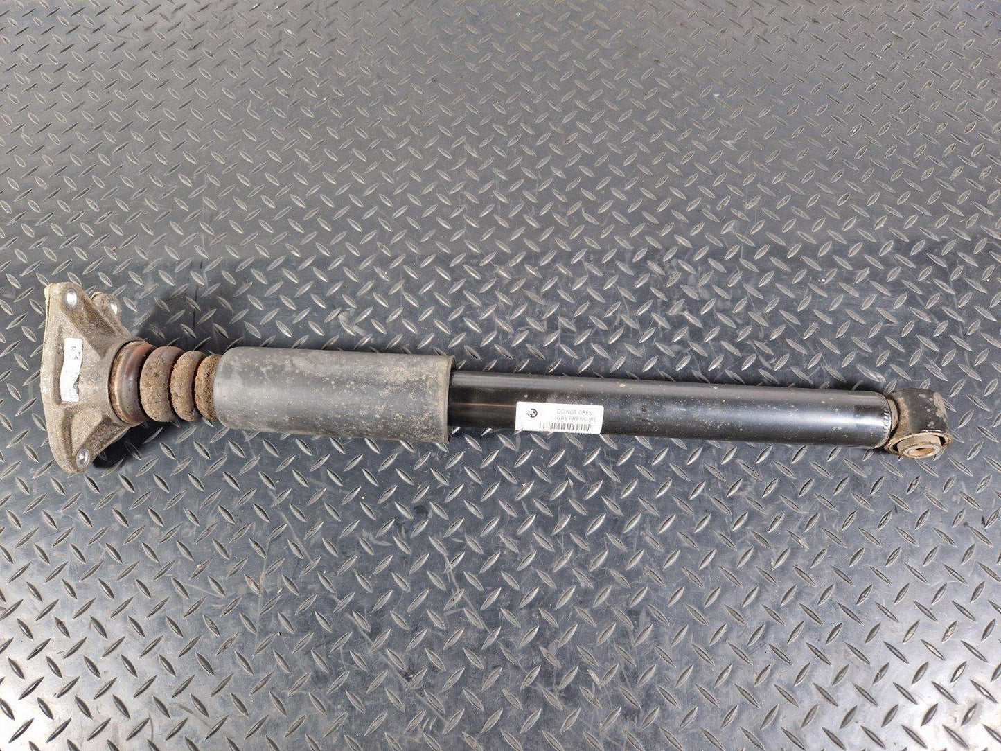 14-21 BMW 2 SERIES F45 F46 GENUINE REAR SHOCK ABSORBER FITS BOTH SIDES 6857465