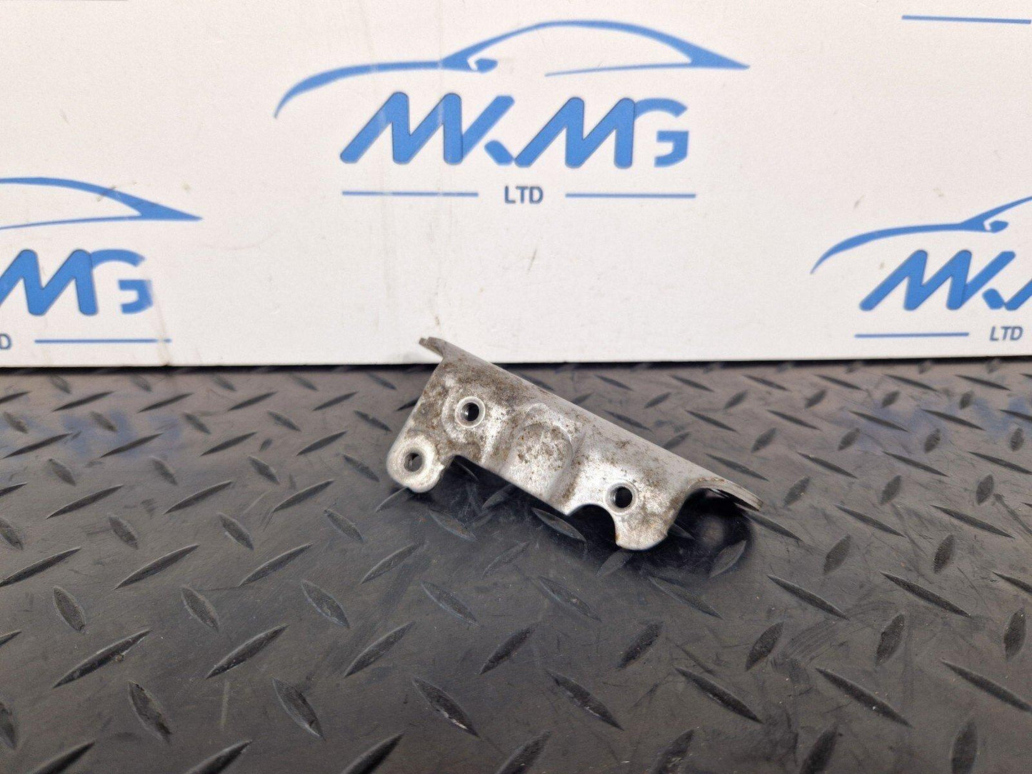 14-21 MERCEDES-BENZ C-CLASS C250D W205 GENUINE MOUNT A6510942227