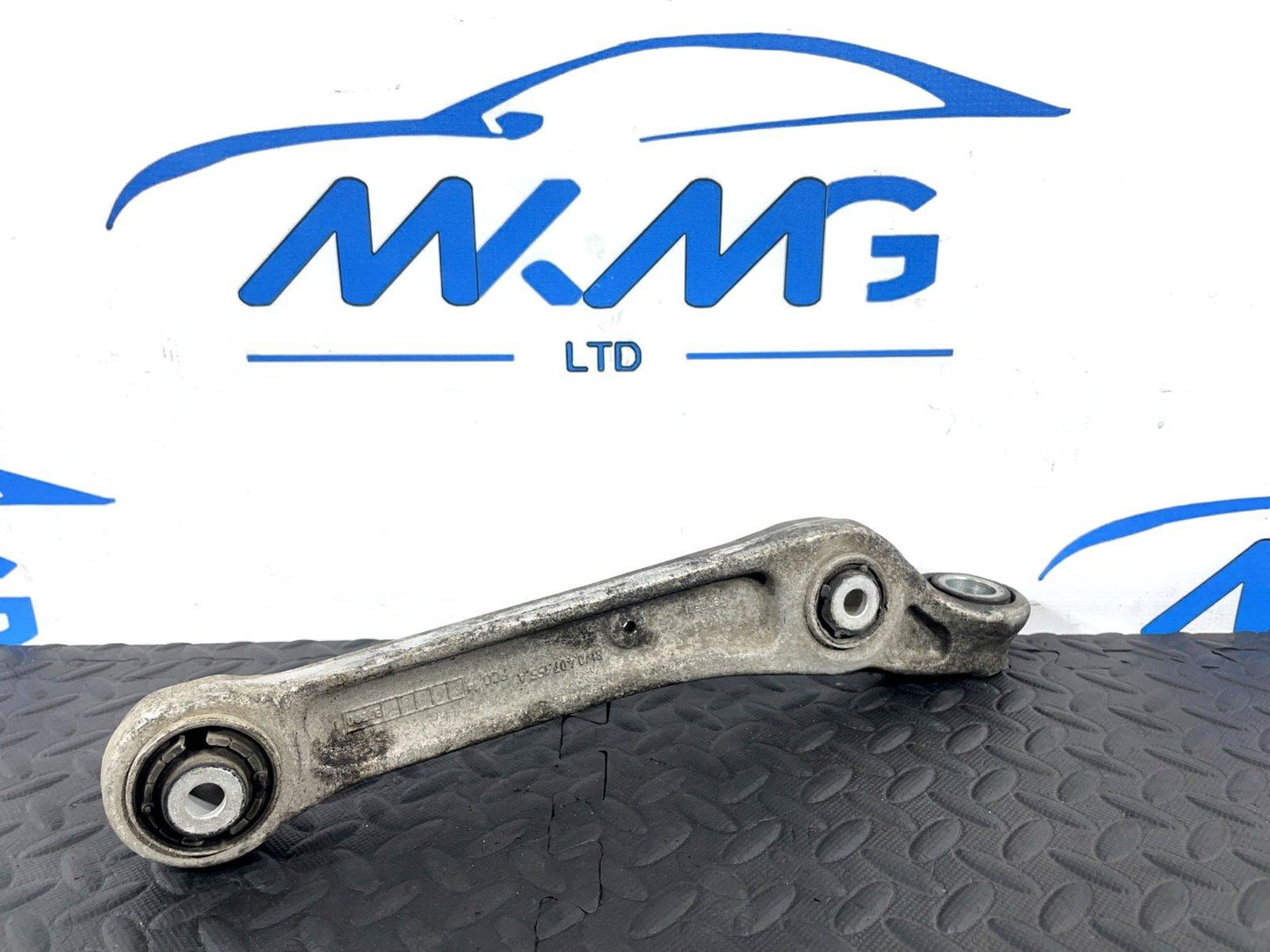 16-19 AUDI A4 B9 AVANT GENUINE FRONT LEFT PASSENGER SIDE CONTROL ARM 8W0407155A