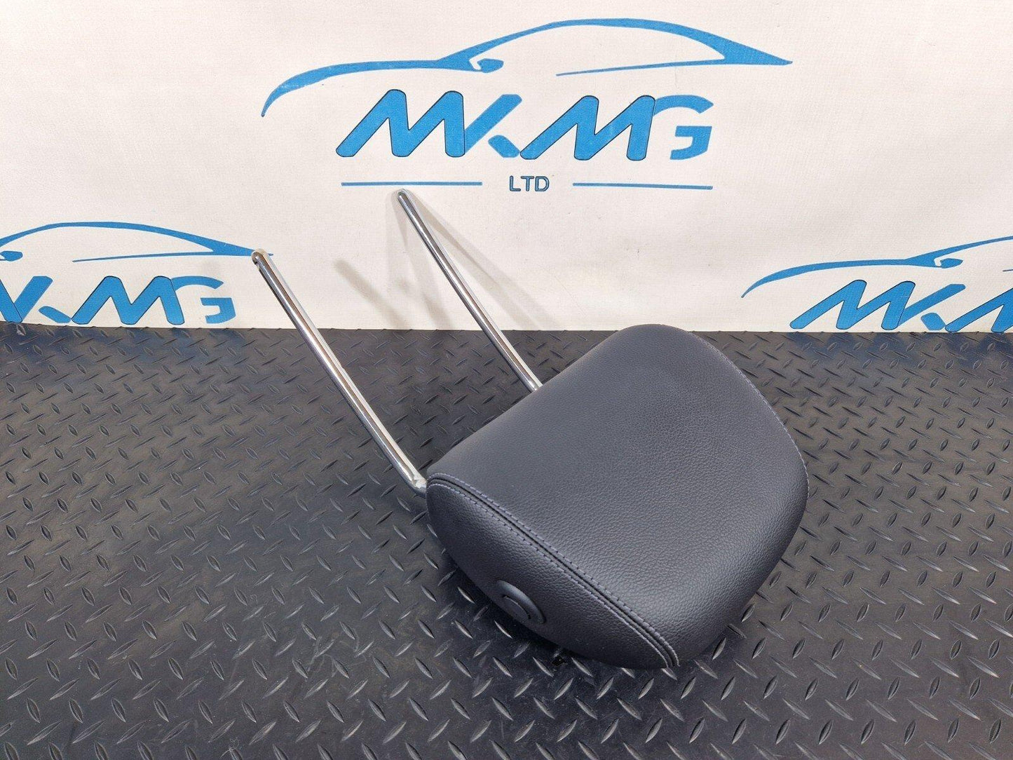 14-20 MERCEDES BENZ GLA200 X156 GENUINE FRONT SEAT HEADREST FITS LEFT & RIGHT
