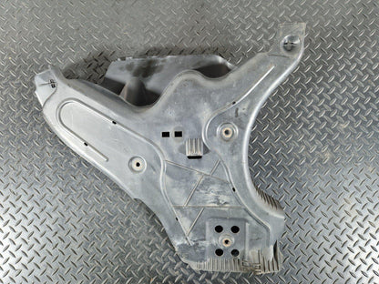 14-23 MERCEDES VITO W447 1.6 DIESEL OM622.951 OEM CONTROL ARM COVER A4478890300