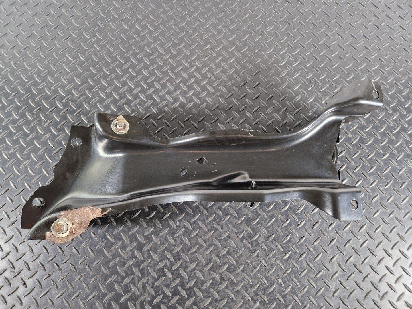 14-19 LAND ROVER L550 DISCOVERY SPORT DRIVER SIDE REAR REINFORCER FK72103A10AE