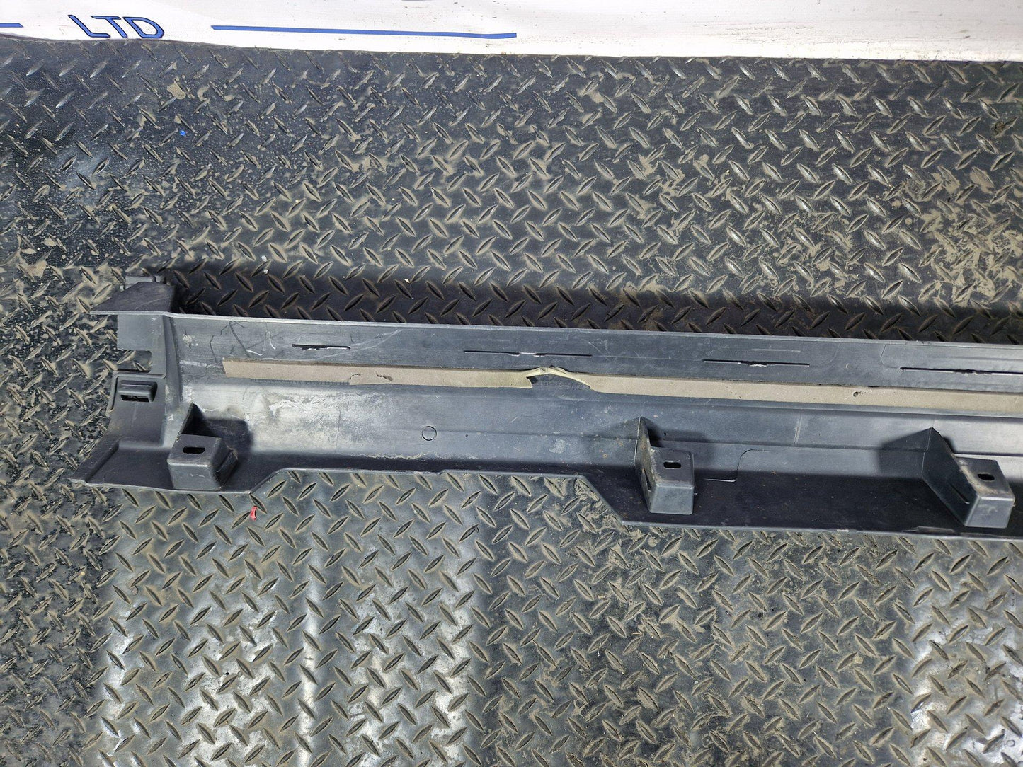 Land Rover Discovery Sport Side Skirt Sill Right Side Genuine FK7210154AD