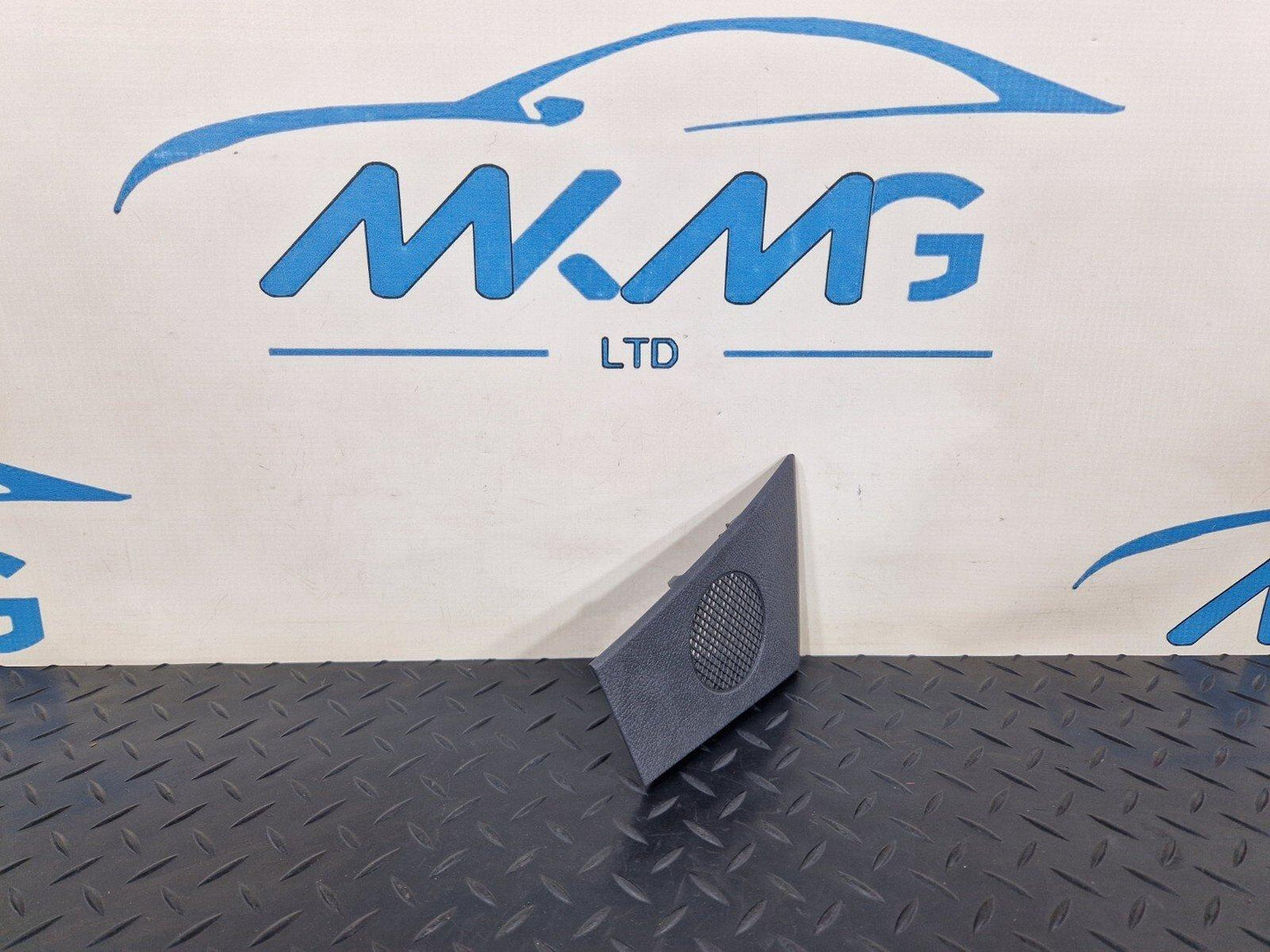 18-ON MERCEDES BENZ SPRINTER W907 W910 RHD RIGHT SPEAKER COVER A91008270400