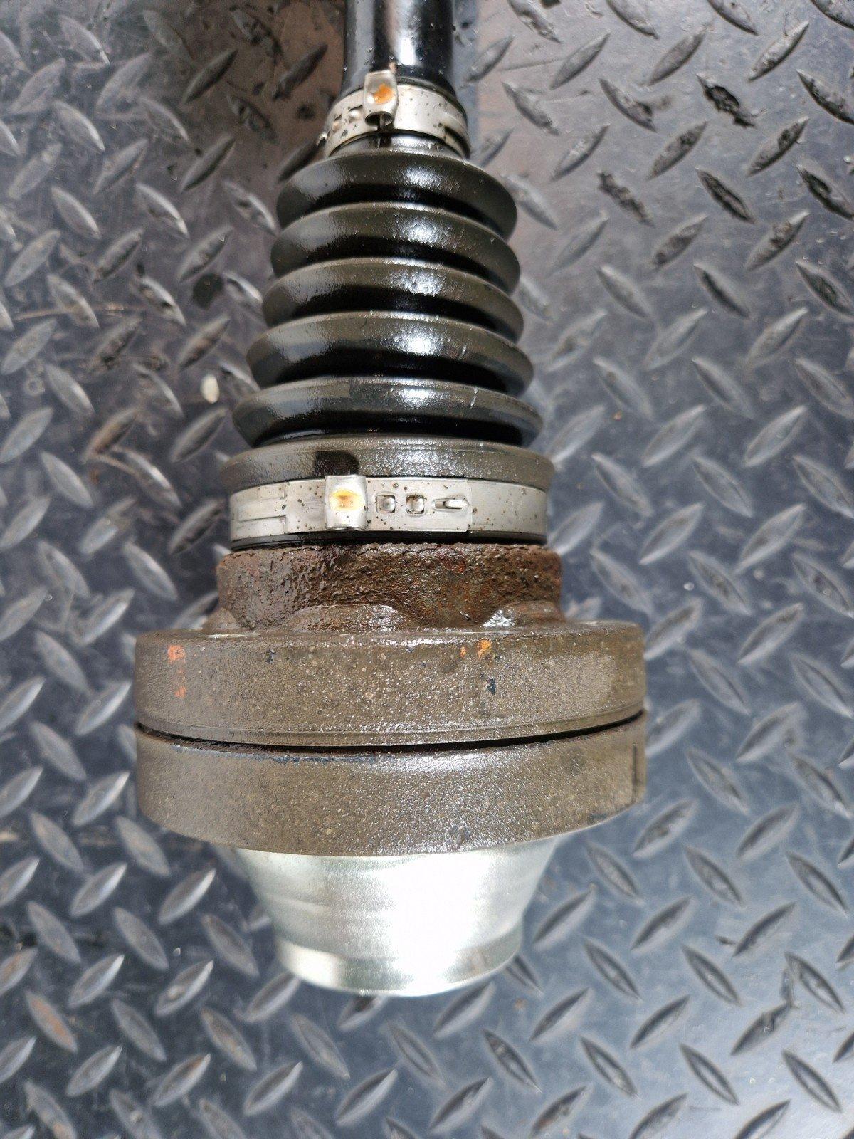 10-18 VW TOUAREG 7P 3.0 TDI V6 FRONT LEFT OR RIGHT DRIVESHAFT 7P0407271C