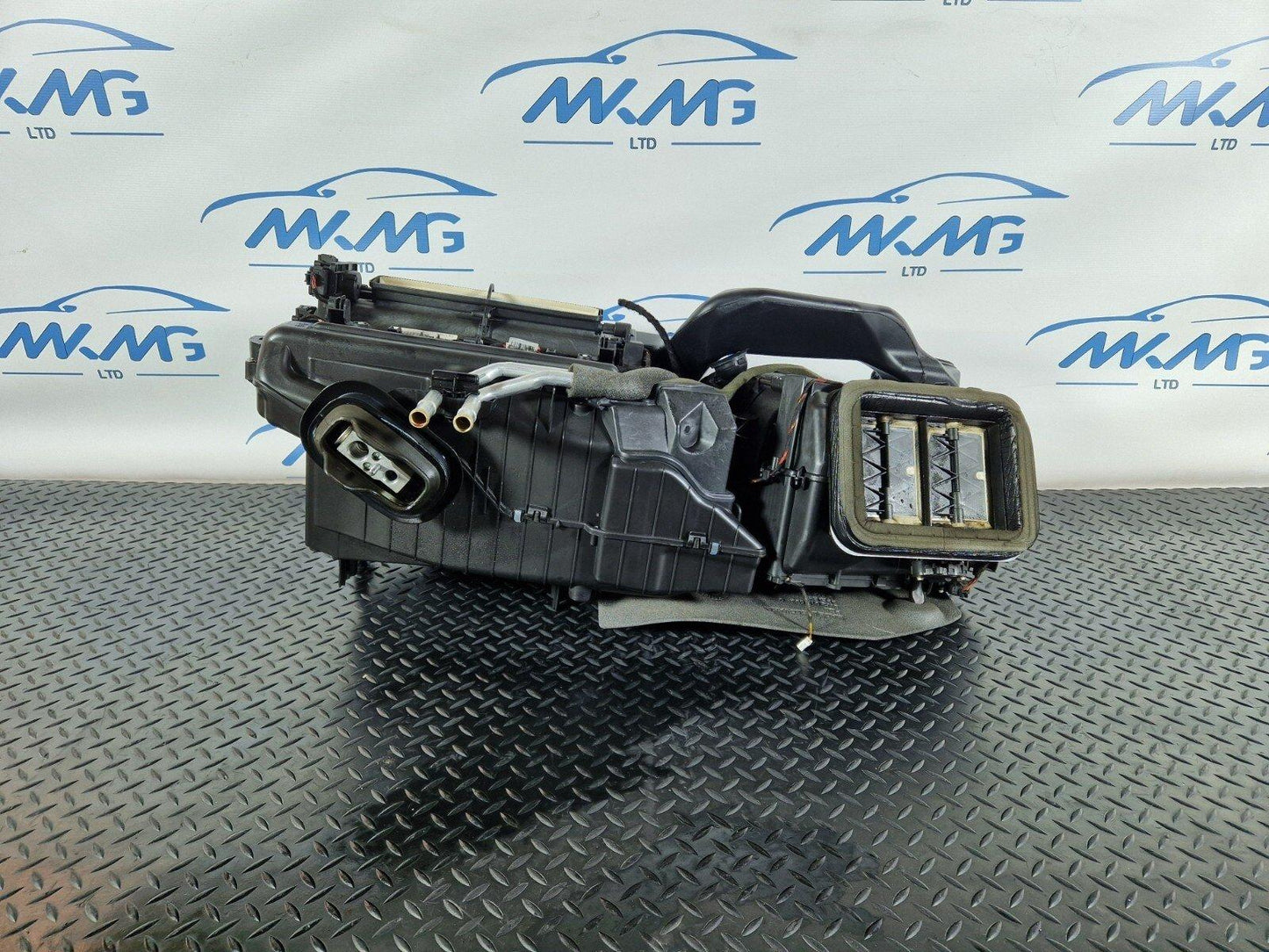 16-19 AUDI A4 B9 GENUINE HVAC HEATER MATRIX CORE ELEMENT 8W2816001B