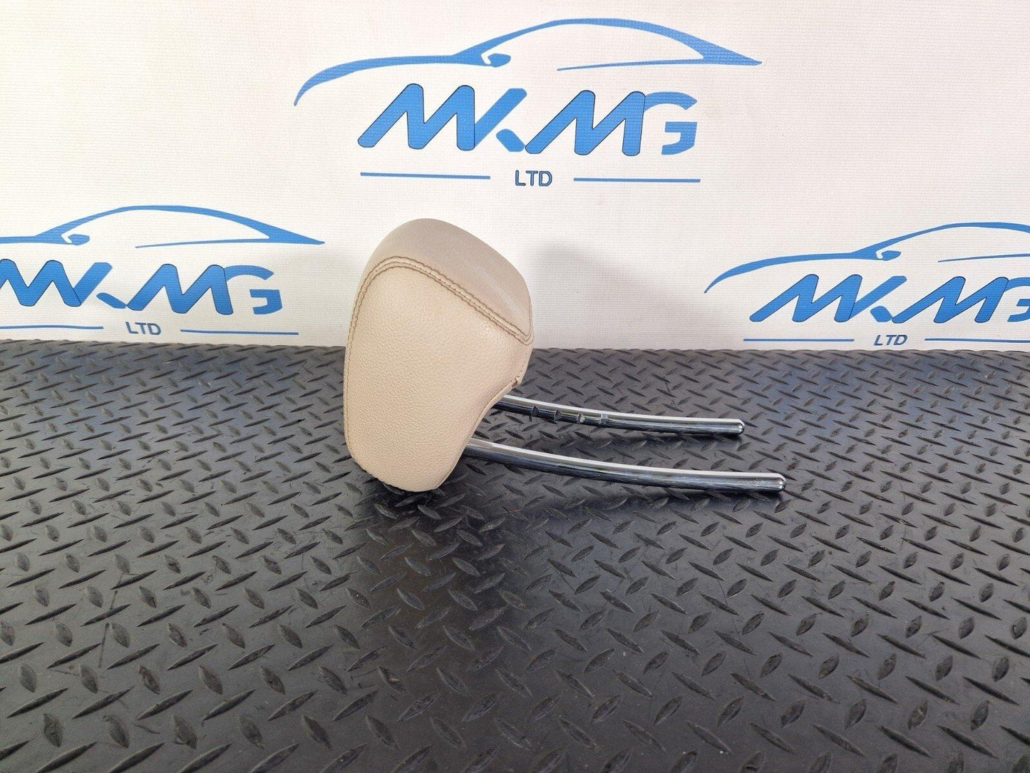 14-21 MERCEDES BENZ W205 REAR CENTER SEAT BEIGE LEATHER HEADREST A2059701950