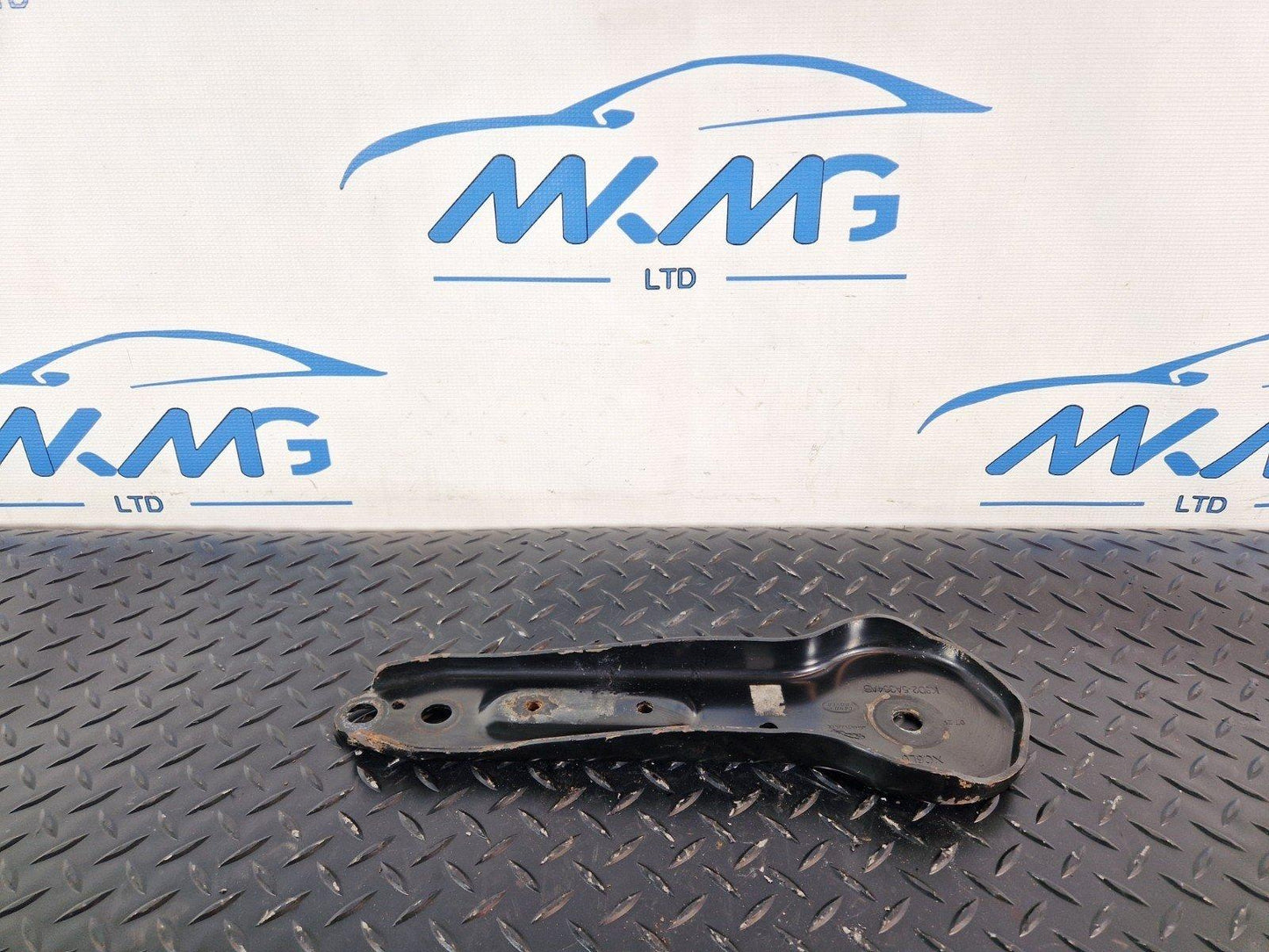 19-ON RANGE ROVER EVOQUE L551 REAR SUSPENSION MOUNT BRACKET K8D25A364AB