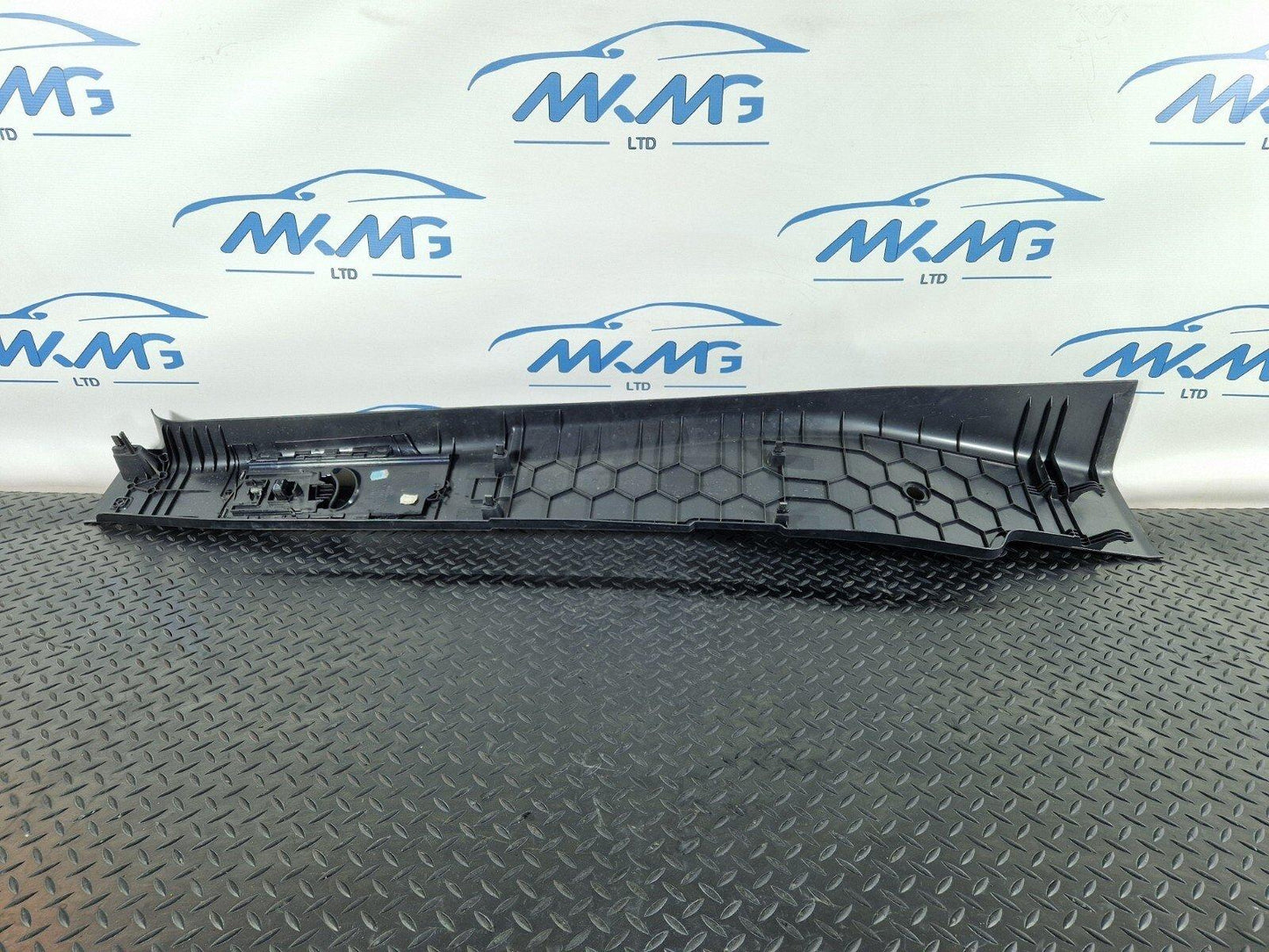 18-ON MERCEDES BENZ SPRINTER W907 OEM DRIVER SIDE B POST INNER TRIM A9106901900