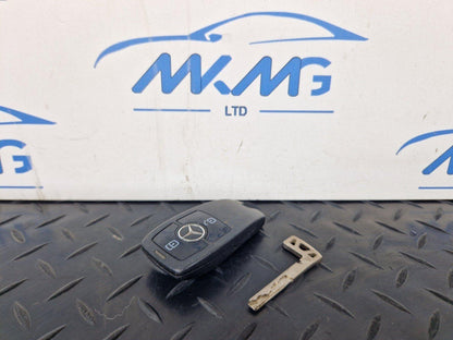 18-ON MERCEDES BENZ SPRINTER W907 SPRINTER KEY FOB REMOTE A2479052303