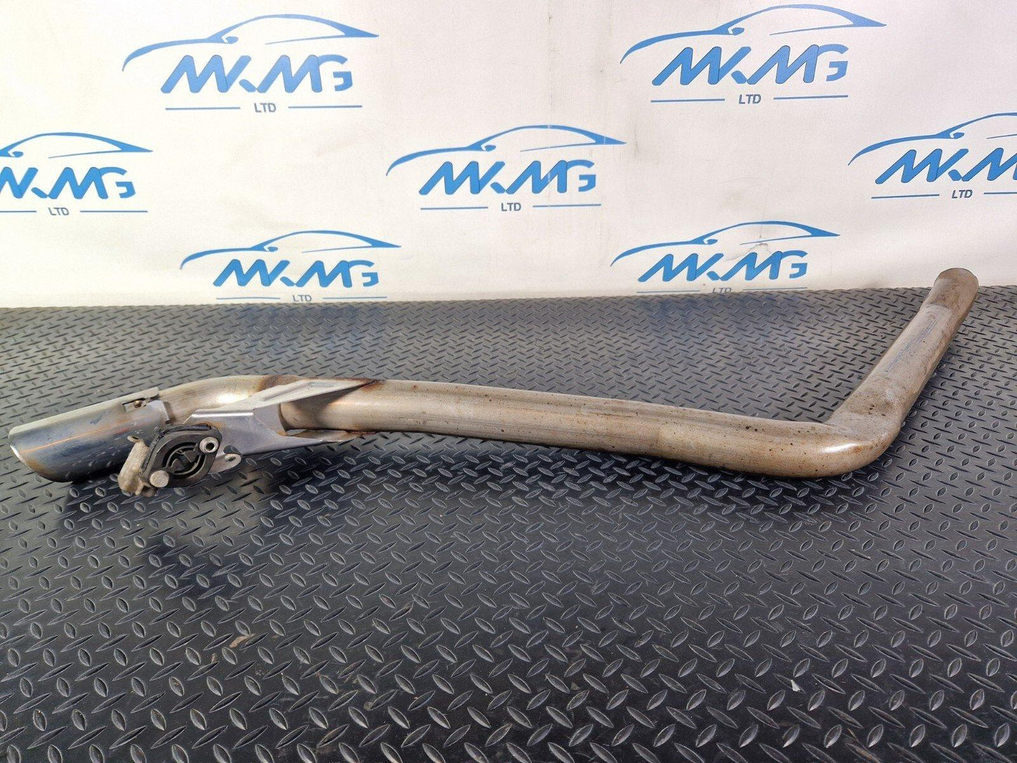 16-19 AUDI A4 B9 S-LINE REAR EXHAUST SILENCER 8W0253609