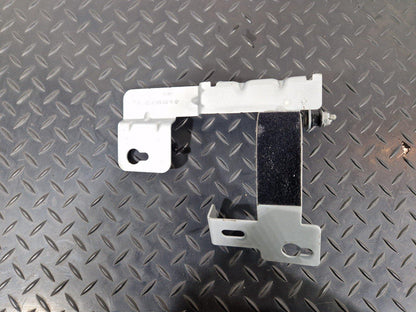 19-ON MERCEDES BENZ CLA C118 WATER COOLER VALVE BRACKET A1775043700