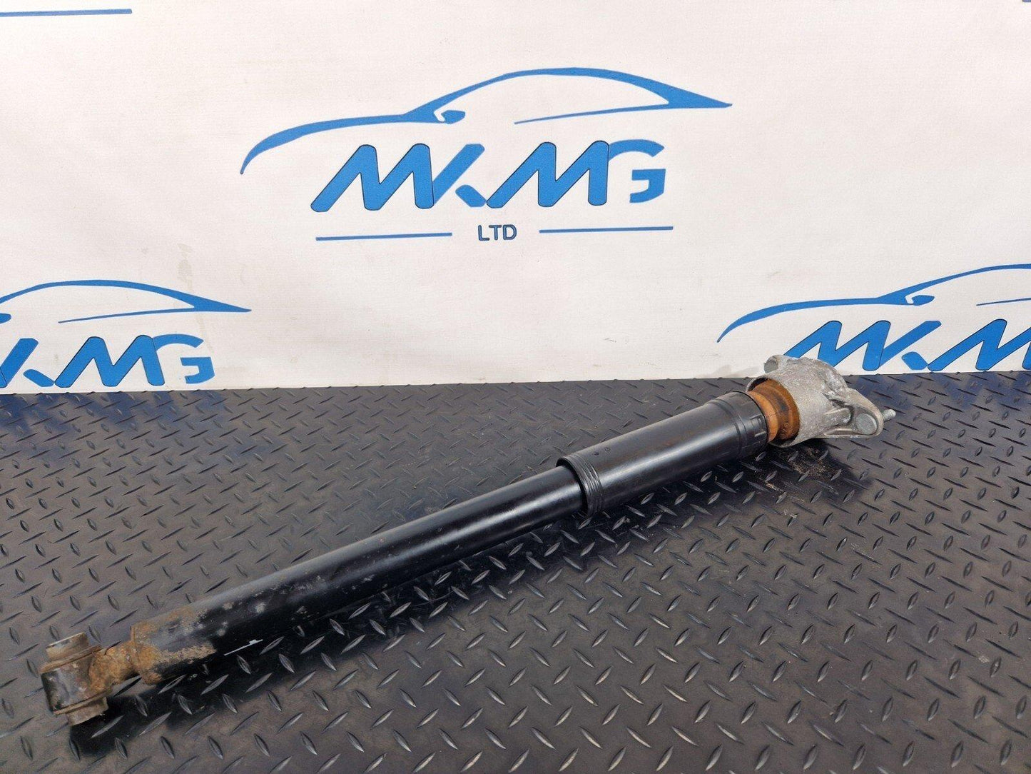12-18 MERCEDES BENZ W176 LCI AMG LINE COUPE REAR SHOCK ABSORBER A2043260598