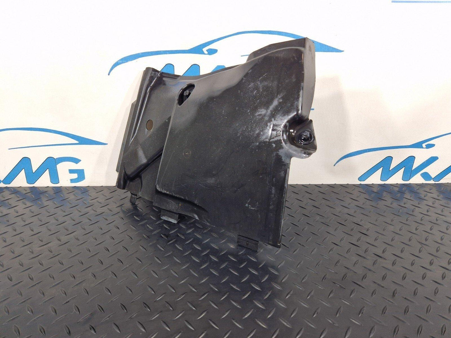 16-24 AUDI A5 F5 CONVERTIBLE FRONT RIGHT UNDERBODY COVER GUARD TRIM 8W7825202A