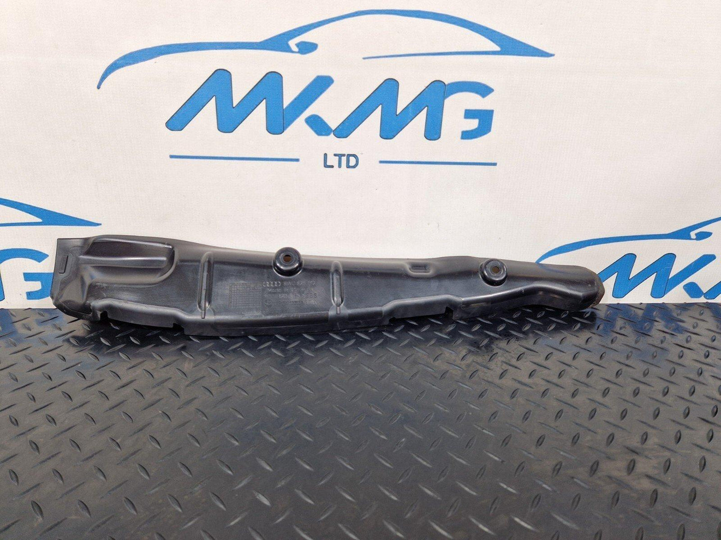 16-19 AUDI A4 B9 SALOON GENUINE FRONT RIGHT WING FILLER INSULATOR 8W0821112