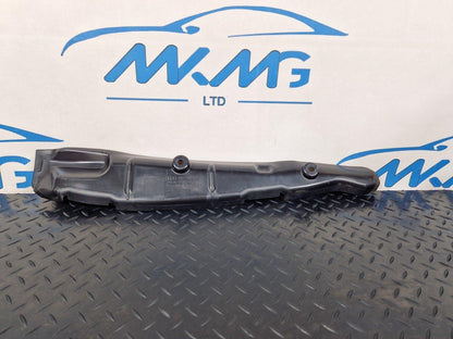 16-19 AUDI A4 B9 SALOON GENUINE FRONT RIGHT WING FILLER INSULATOR 8W0821112