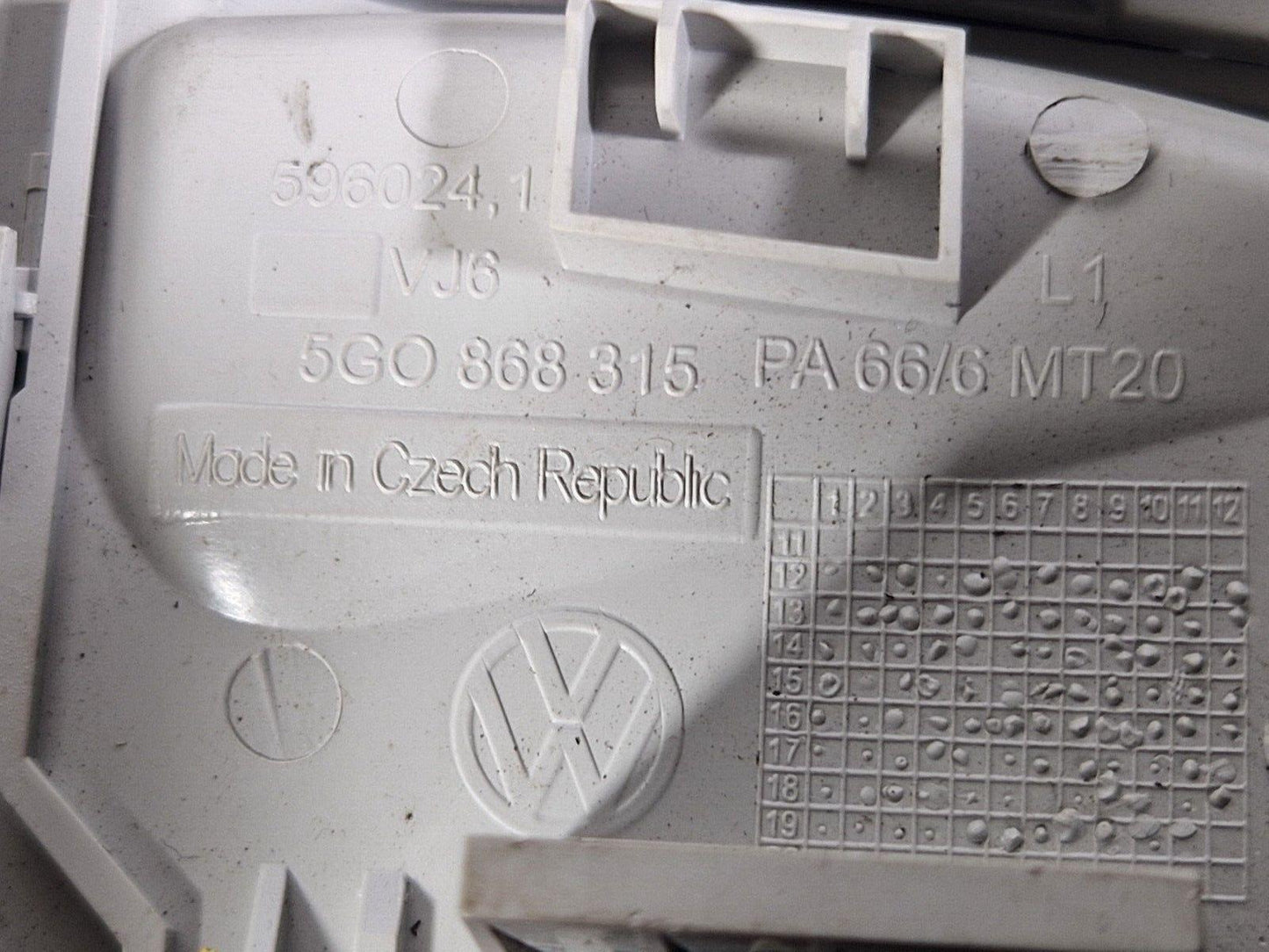 17-20 VW GOLF MK7.5 PASSENGER SIDE FRONT B PILLAR TRIM  5G4868311 5G0868315