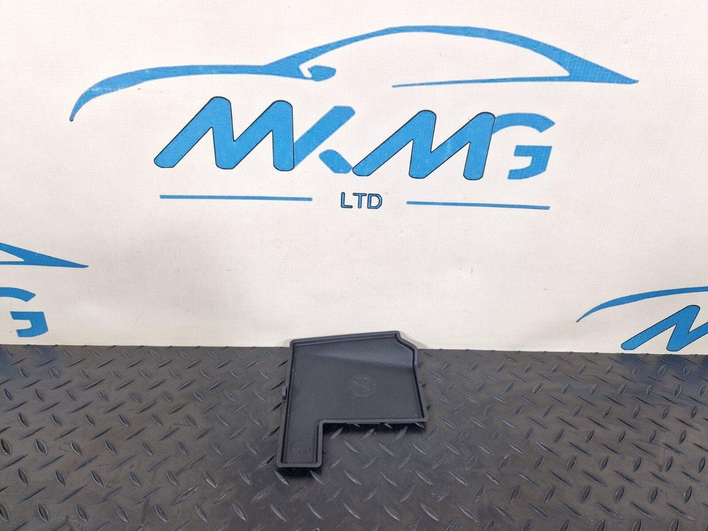 14-21 MERCEDES BENZ W205 NTERIOR STORAGE COMPARTMENT RUBBER INSERT A2136890000