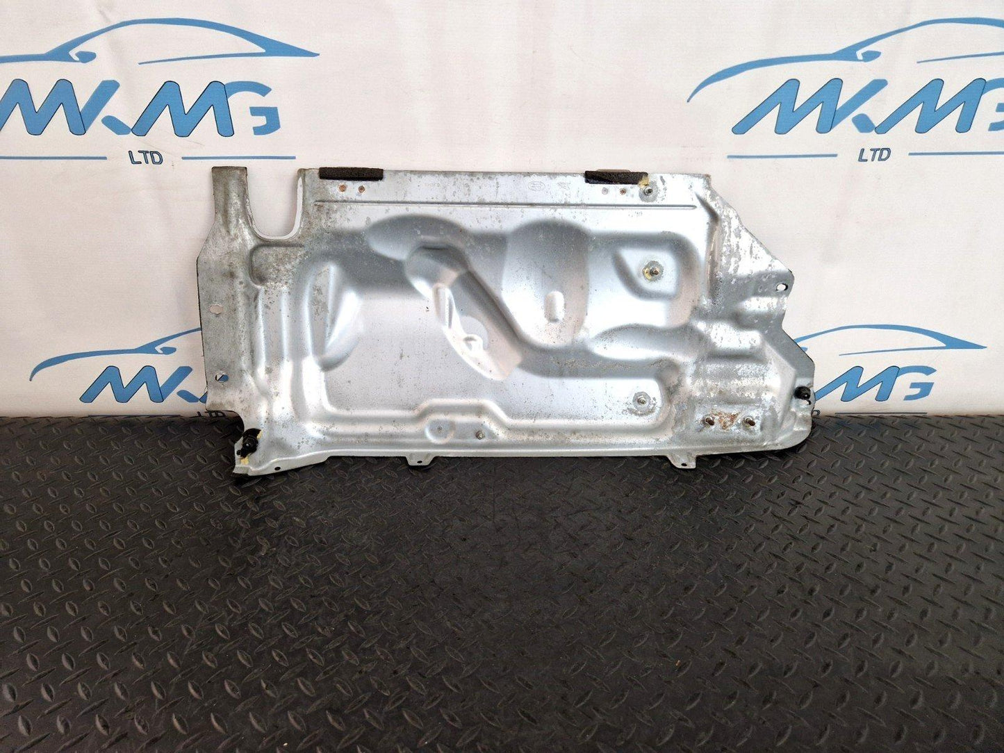 14-19 LAND ROVER L550 DISCOVERY SPORT GENUINE FRONT INSULATOR COVER GJ3210B738BA