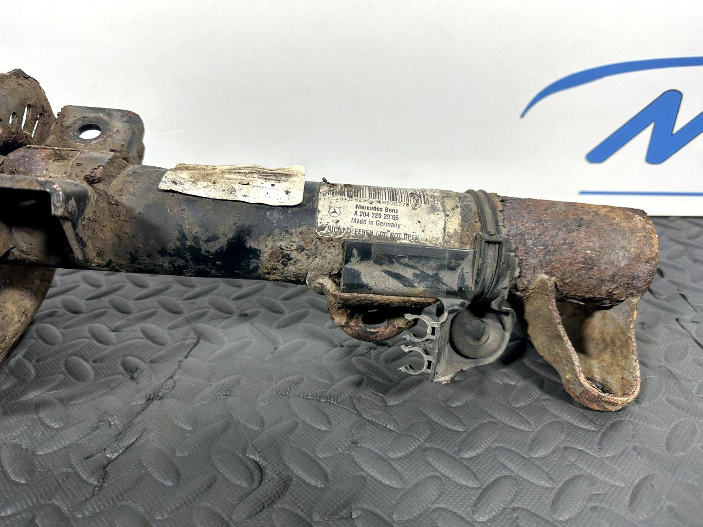 MERCEDES BENZ C CLASS C207 GENUINE FRONT LEFT SHOCK ABSORBER A2043202966