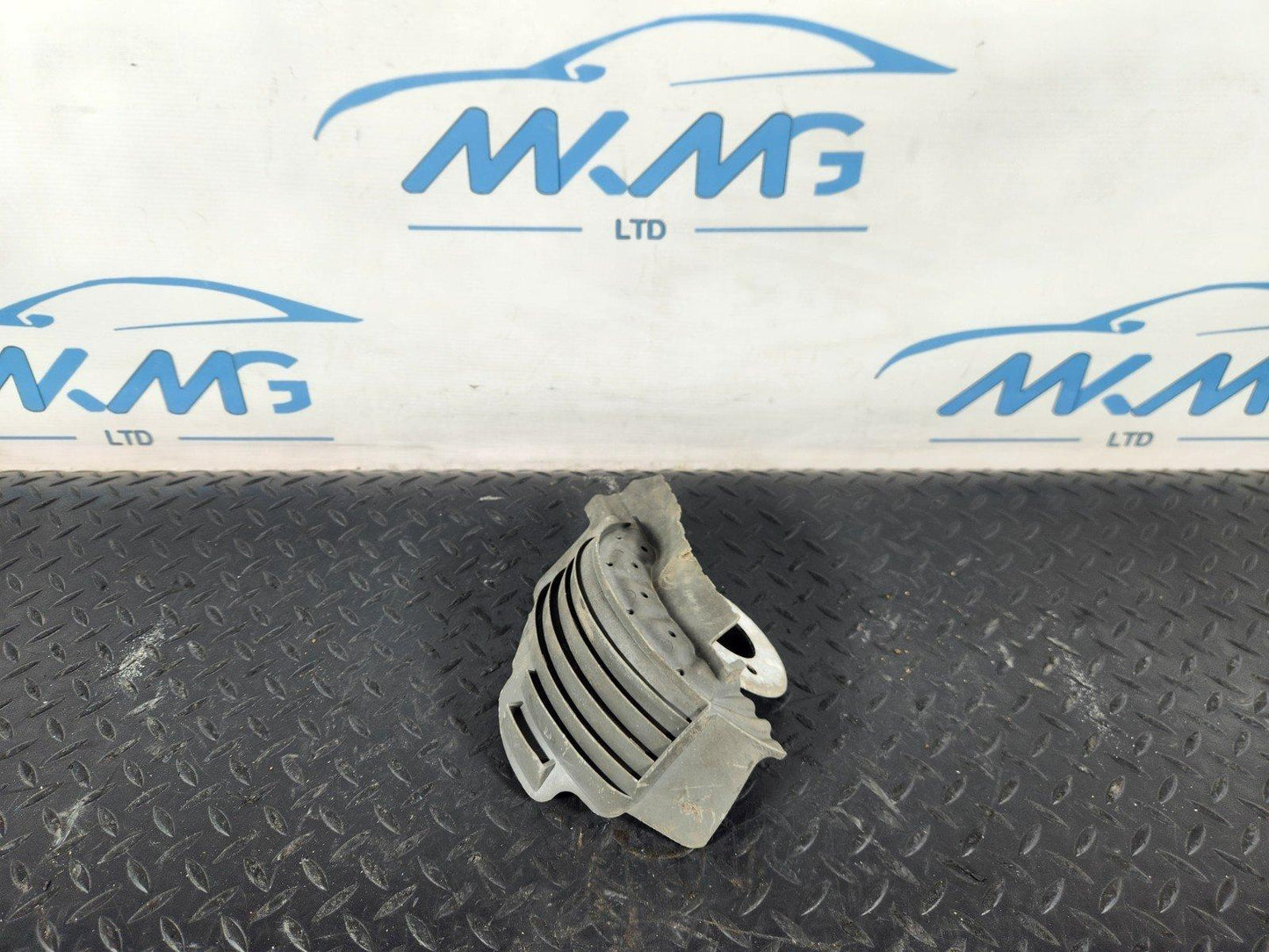 12-18 AUDI A6 C7 GENUINE REAR LEFT SPRING RUBBER COVER GUARD 8R0511539C