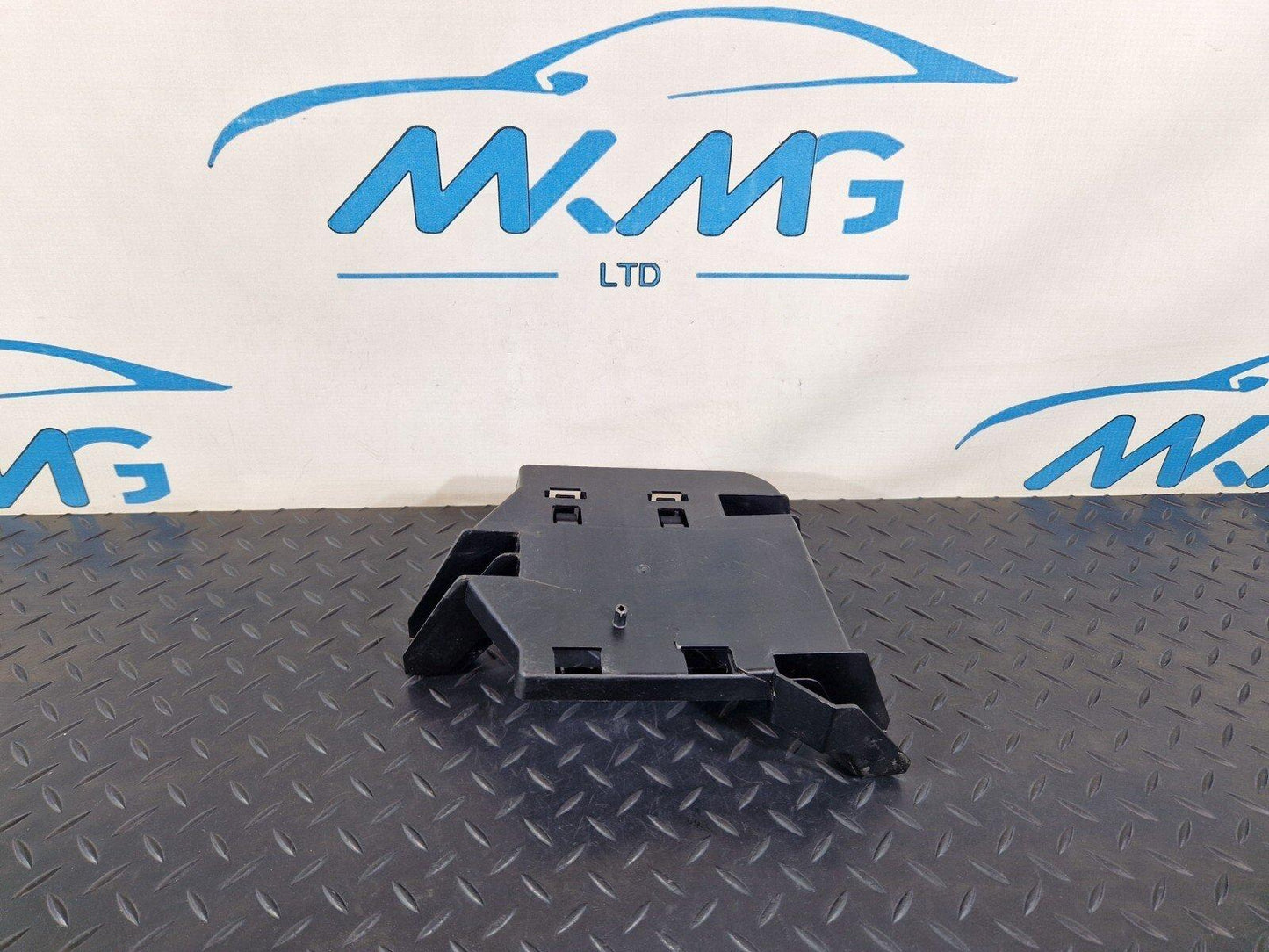 10-15 AUDI Q7 4L GENUINE HYDRAULIC PUMP CONTROL MODULE HOLDER BRACKET 4L0927131