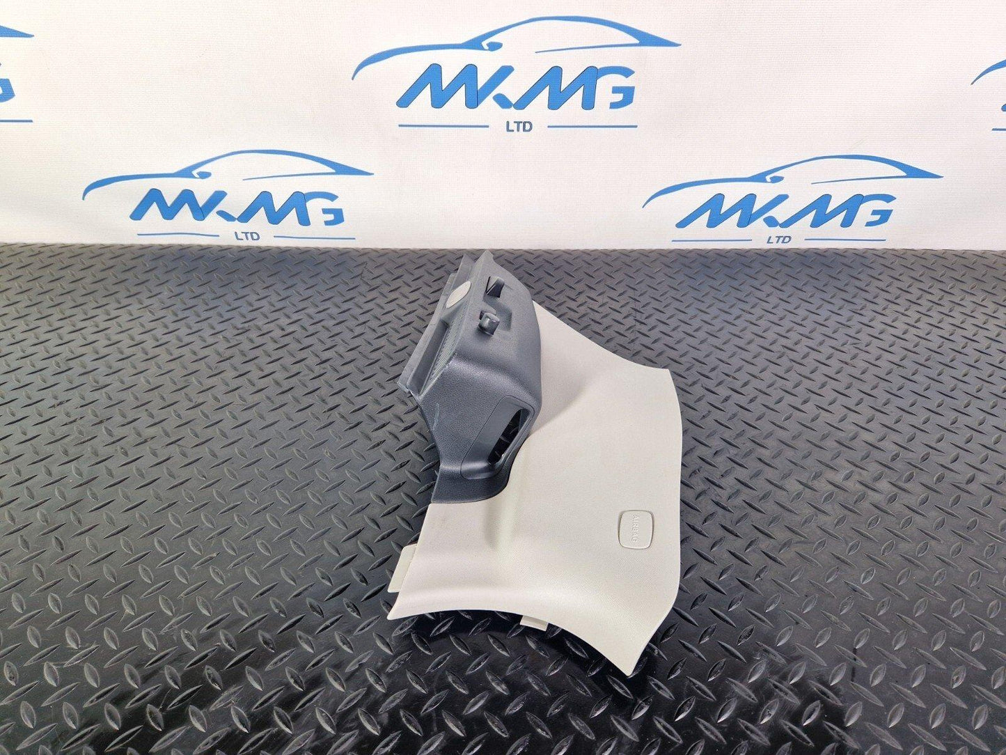 14-19 MERCEDES BENZ GLA X156 OEM BOOT REAR LEFT C-PILLAR TRIM A1566904300