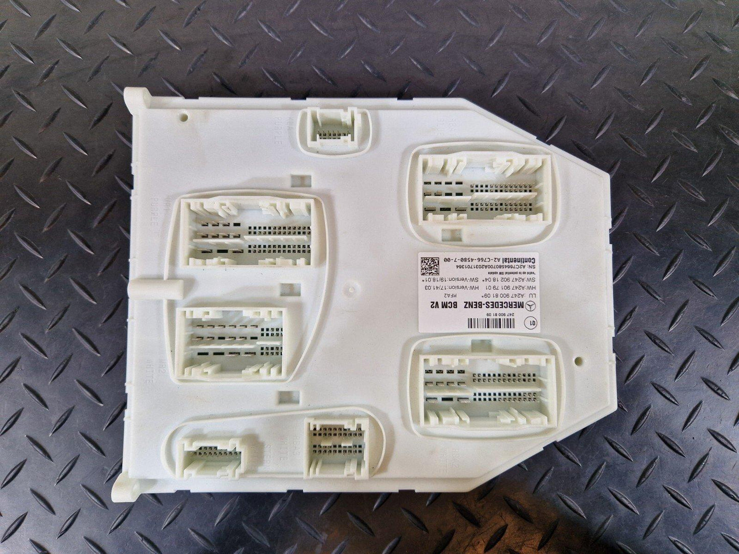 18-ON MERCEDES BENZ A CLASS W177 BCM BODY CONTROL MODULE A2479008109 A2479017901