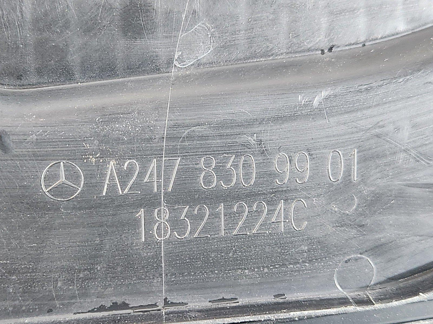 19-ON MERCEDES B CLASS W247 UNDER BONNET TRIM COVER PANEL RIGHT SIDE A2478309901