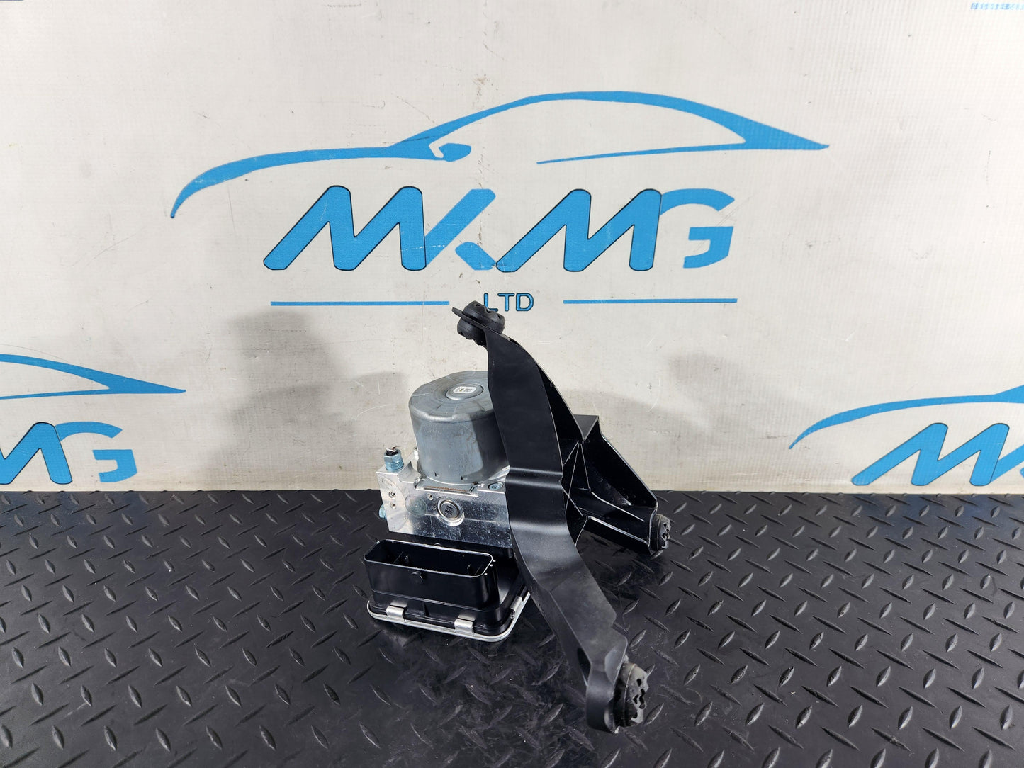 BMW 118i F40 Hatchback Genuine ABS Pump Modulator ECU 5A7F7E2