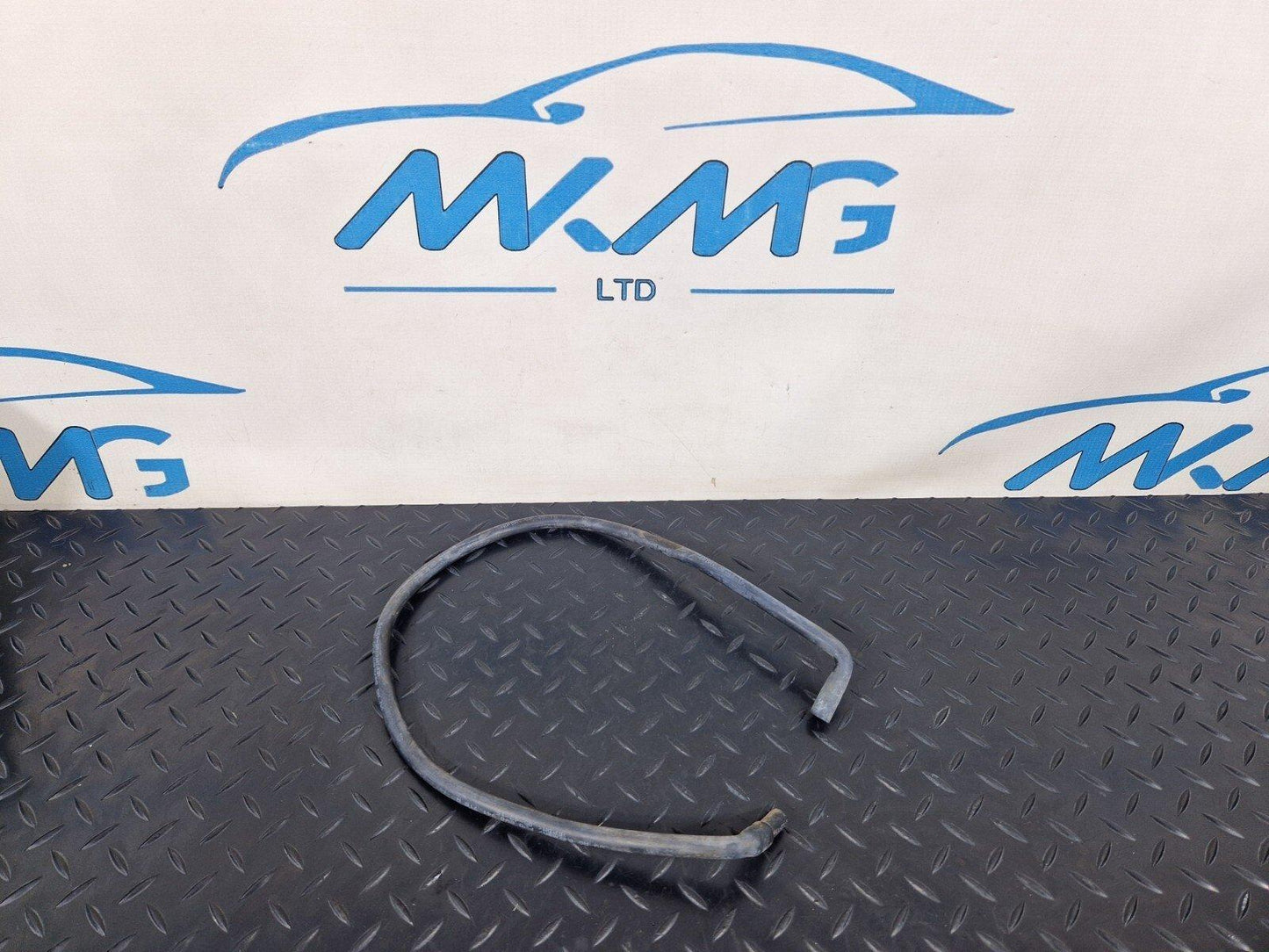 16-19 AUDI A4 B9 S-LINE OEM GENUINE RIGHT SIDE HEADLIGHT WASHER HOSE 8W0941718A