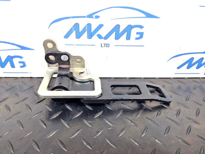 14-20 MERCEDES GLA 200 X156 OEM REAR BACKREST RETAINING LEFT BRACKET A1569208100