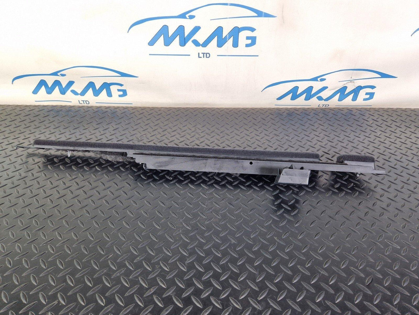 16-19 AUDI A4 AVANT B9 S-LINE REAR RIGHT BOOT INTERIOR TRIM PANEL 8W9861828