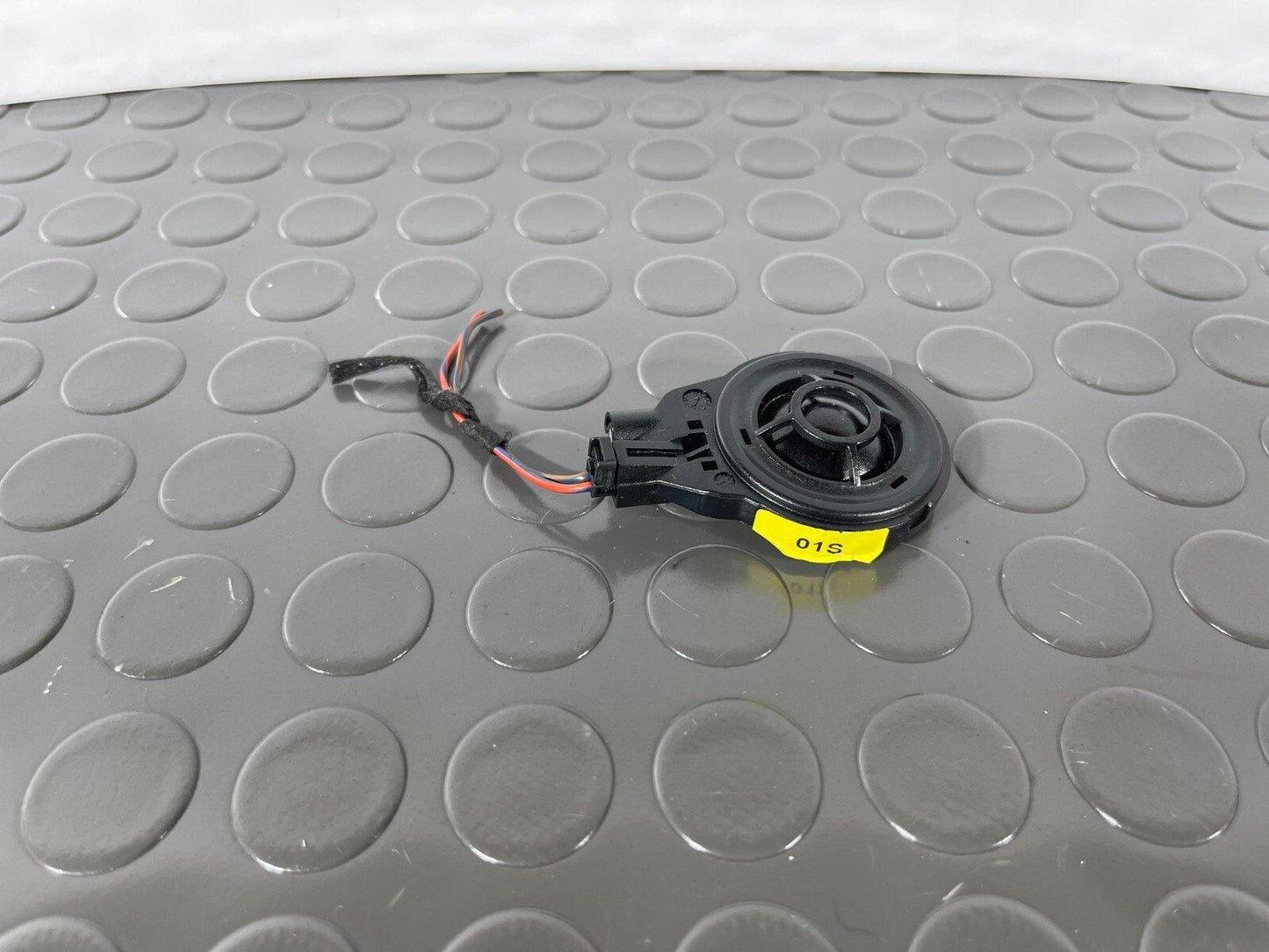 16-19 AUDI A4 B9 ESTATE GENUINE FRONT RIGHT OSF DOOR TWEETER SPEAKER 8W0035399A