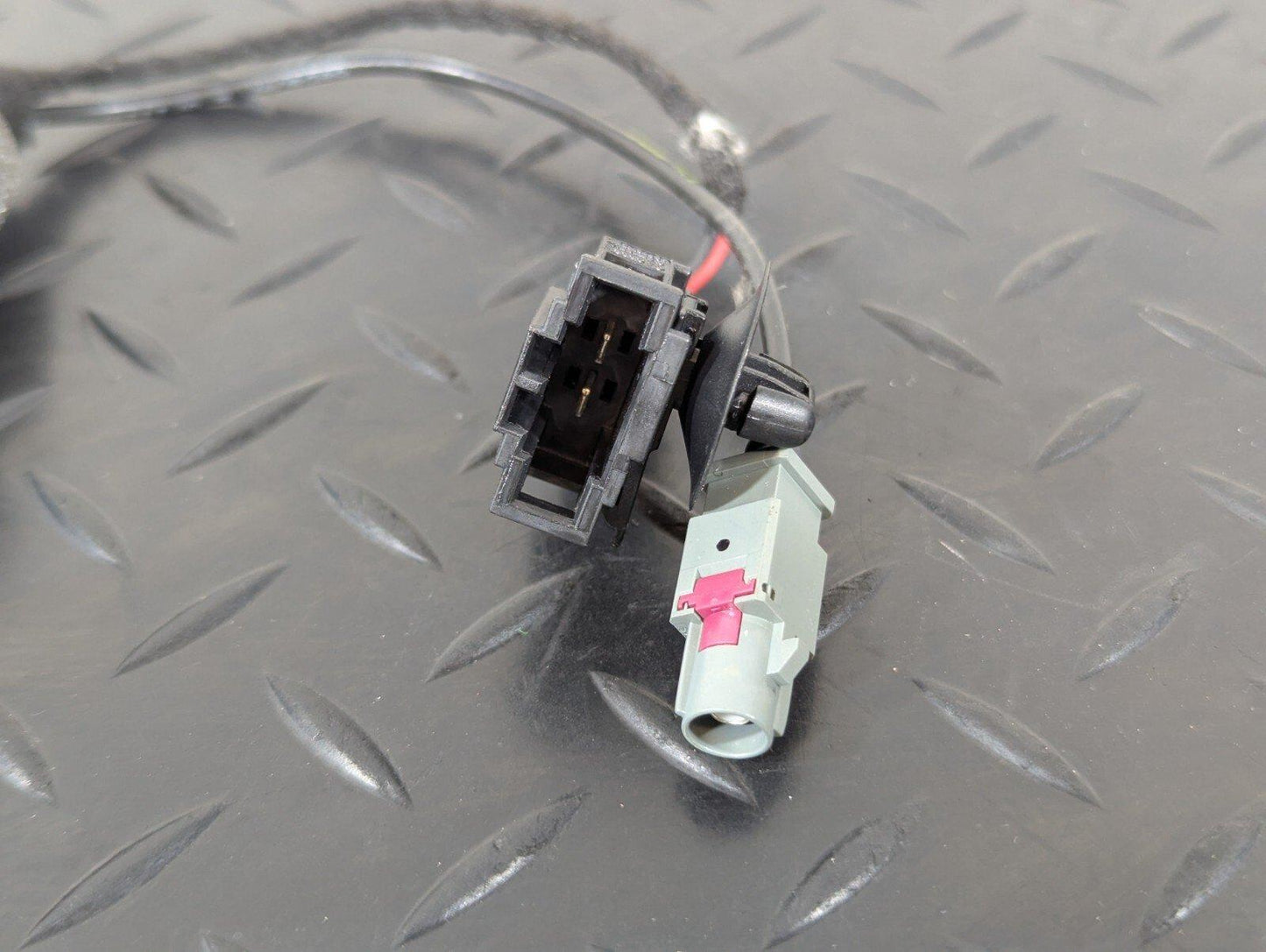 10-17 AUDI A8 4H GENUINE REVERSING CAMERA 8K0980551B