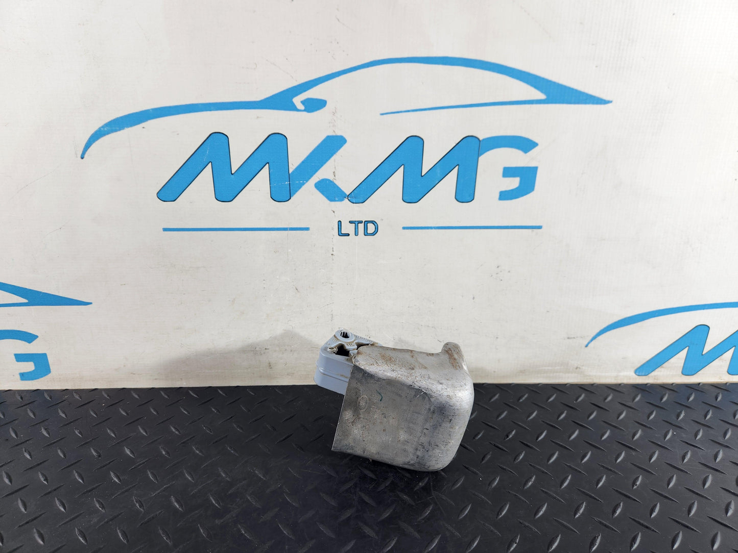 Land Rover Range Rover Evoque L551 SUV Genuine Exhaust Mount FK62-5A262-AA