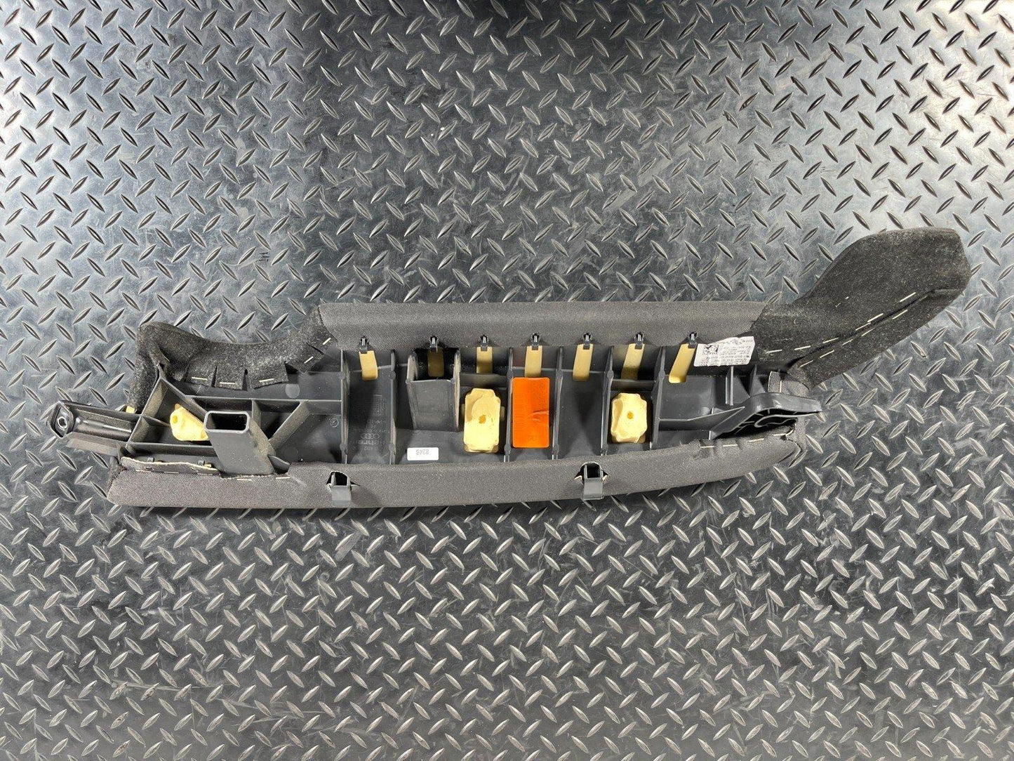 16-19 AUDI A4 B9 ESTATE GENUINE REAR RIGHT DRIVER SIDE CLOTH BOLSTER 8W0885704