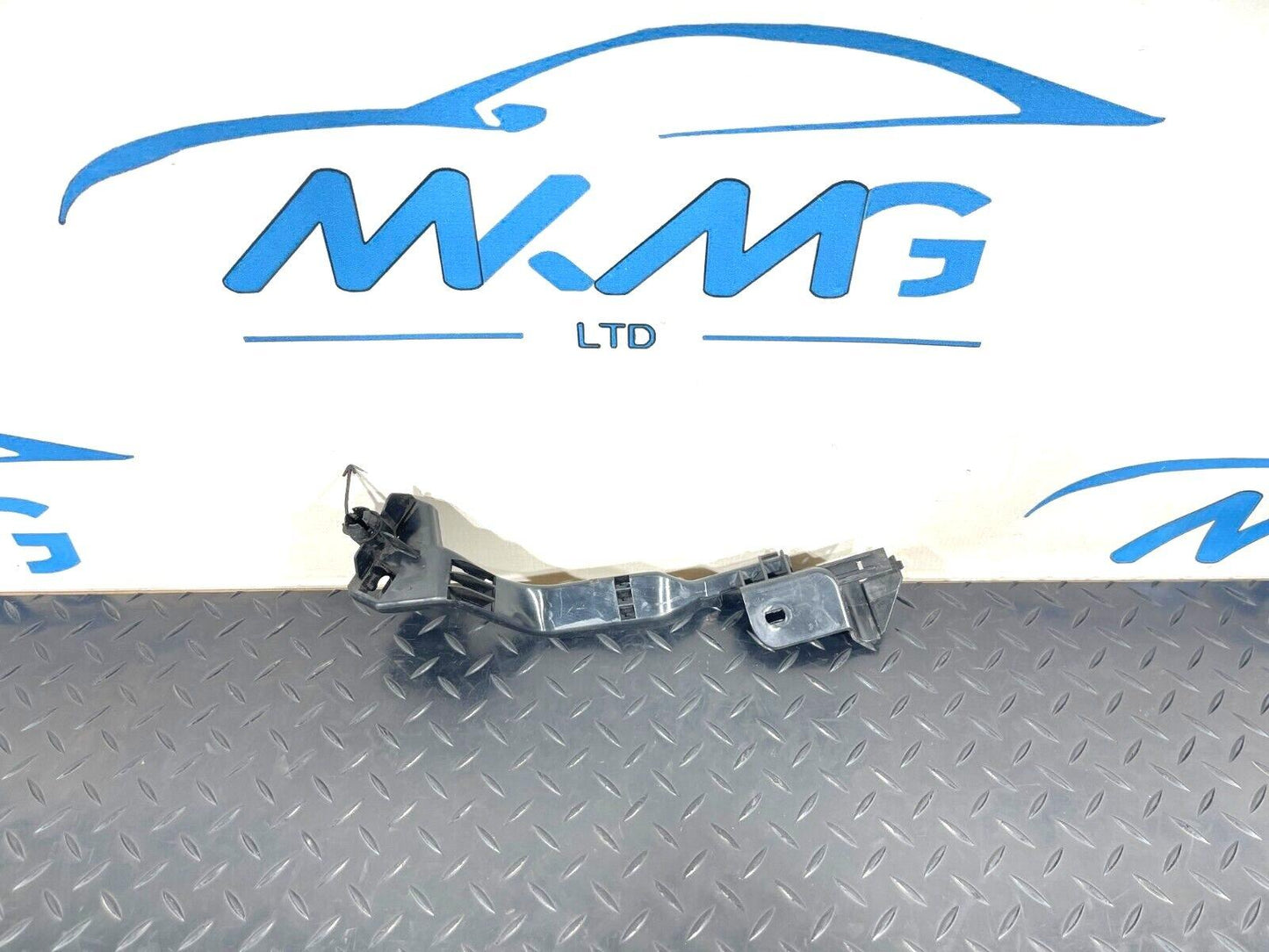 14-21 MERCEDES BENZ C300h W205 CABLES HOLDER BRACKET N/S A2055462180