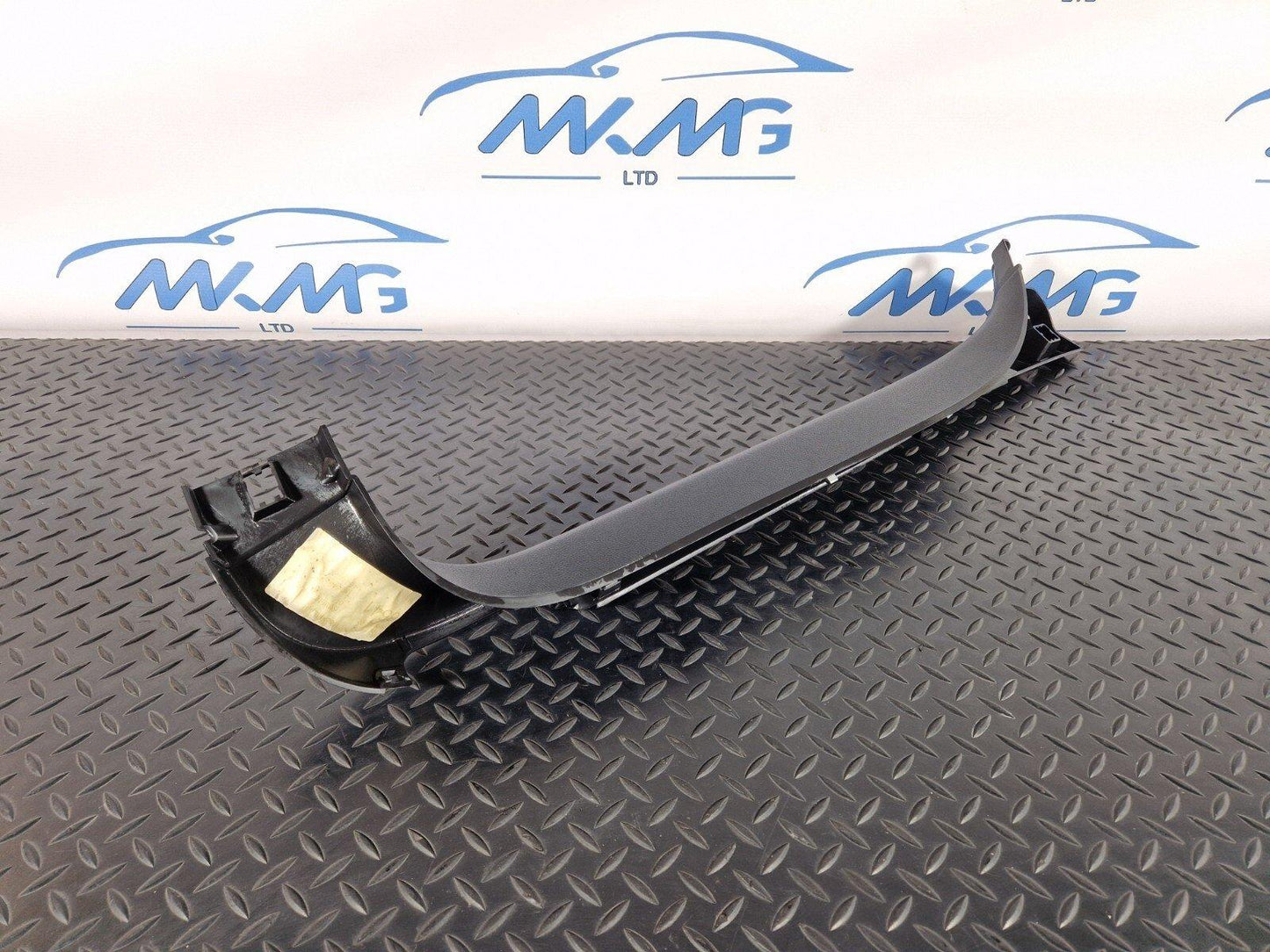 10-18 AUDI A7 4G S-LINE GENUINE BOOT LID LEFT SIDE TRIM INNER PANEL 4G8867607