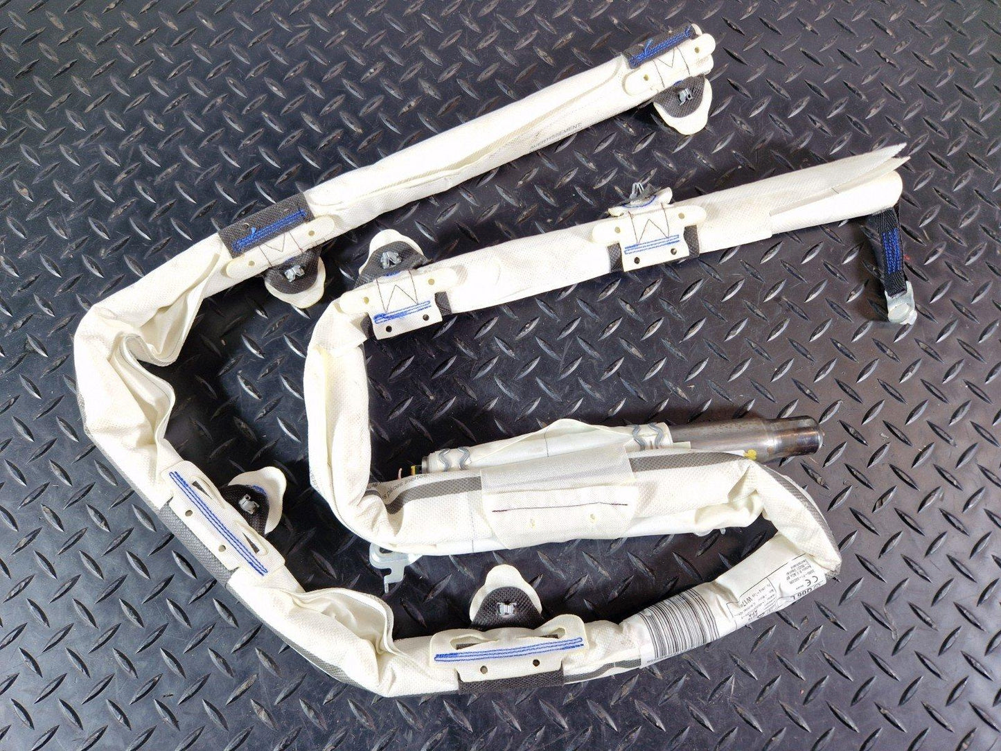 12-18 MERCEDES A CLASS W176 CURTAIN AIBAG LEFT PASSENGER SIDE A1768600102