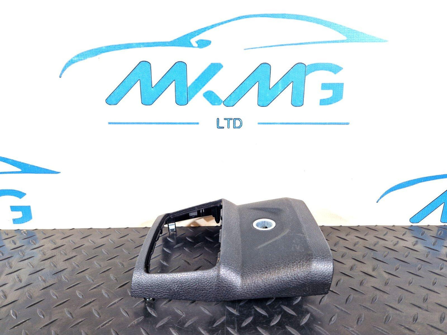 14-21 BMW 2 SERIES 218d GRAN TOURER F46 OEM REAR CENTRE CONSOLE TRIM 9319567