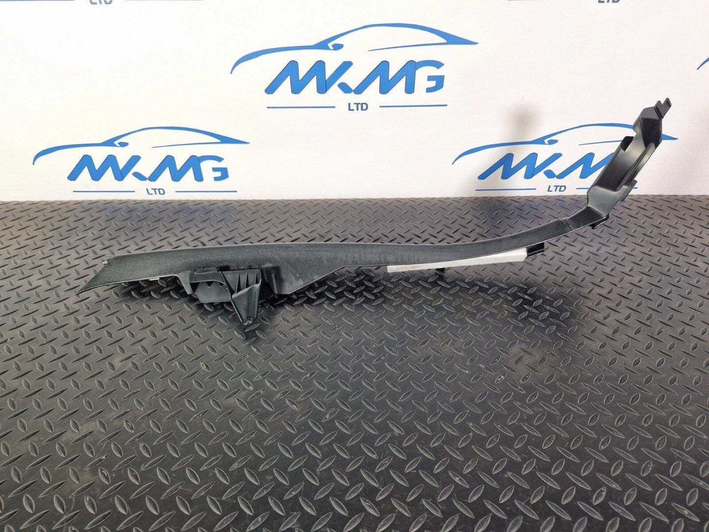 14-21 MERCEDES BENZ C220d W205 OEM REAR PASSENGER SIDE A2056903505