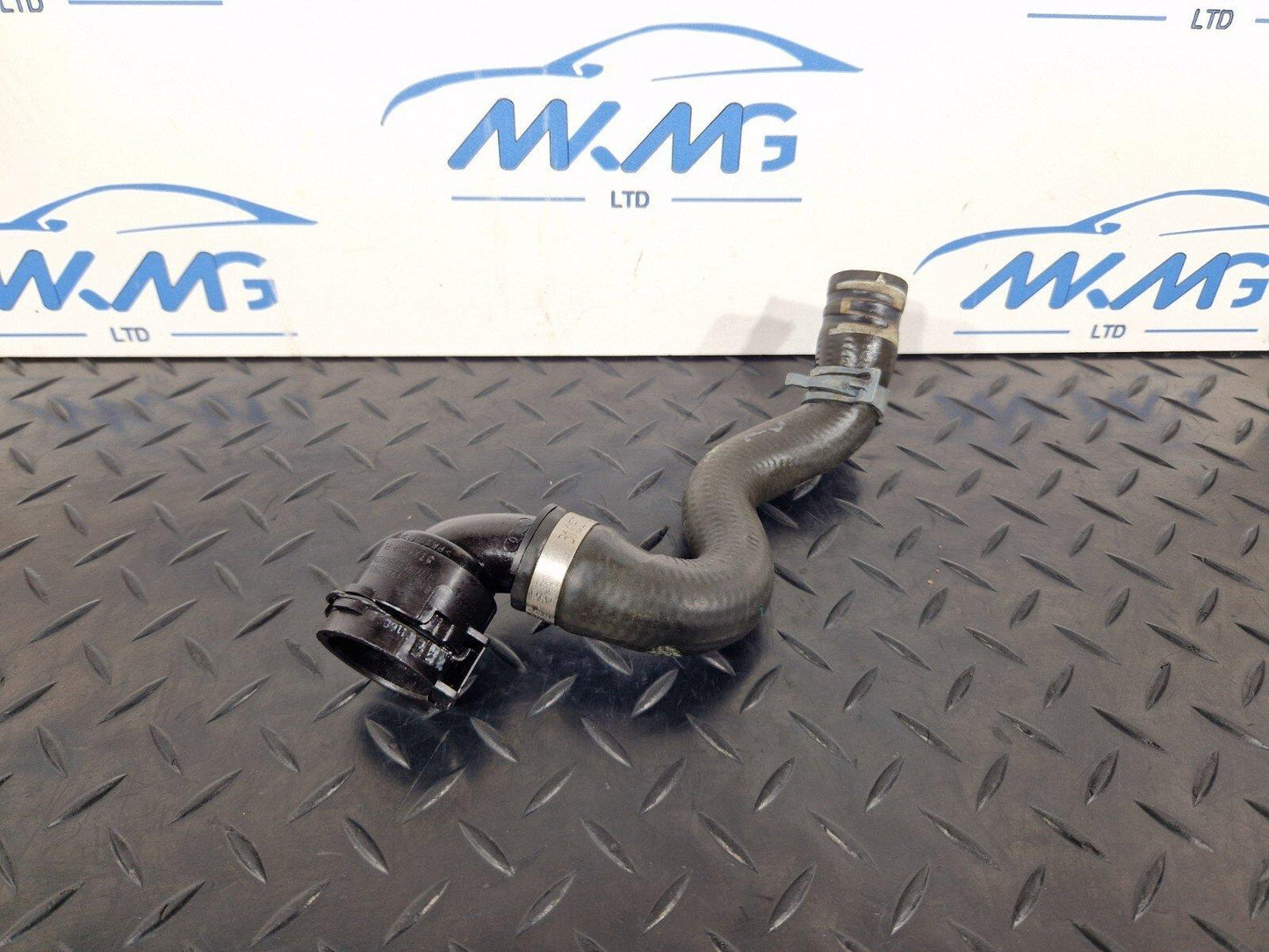 16-23 AUDI A5 F5 SPORTBACK S-LINE GENUINE WATER COOLANT PIPE 8W0819334G
