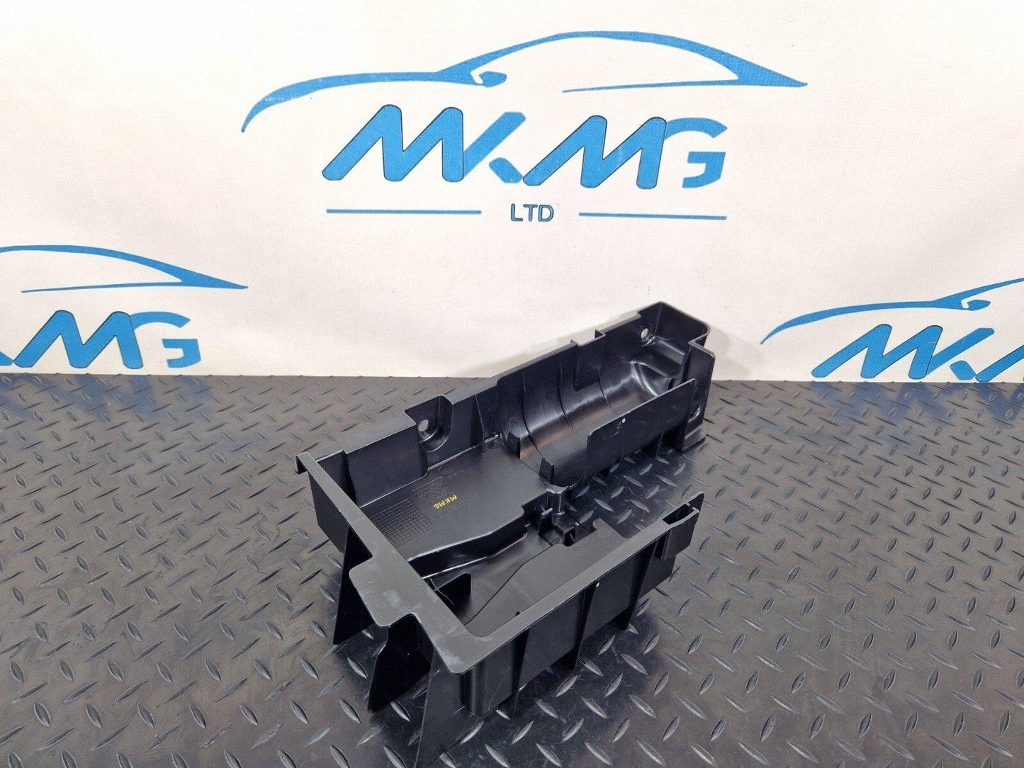 14-21 MERCEDES BENZ C200 W205 GENUINE TRUNK BOOT TOOL STORAGE TRAY A2058990014