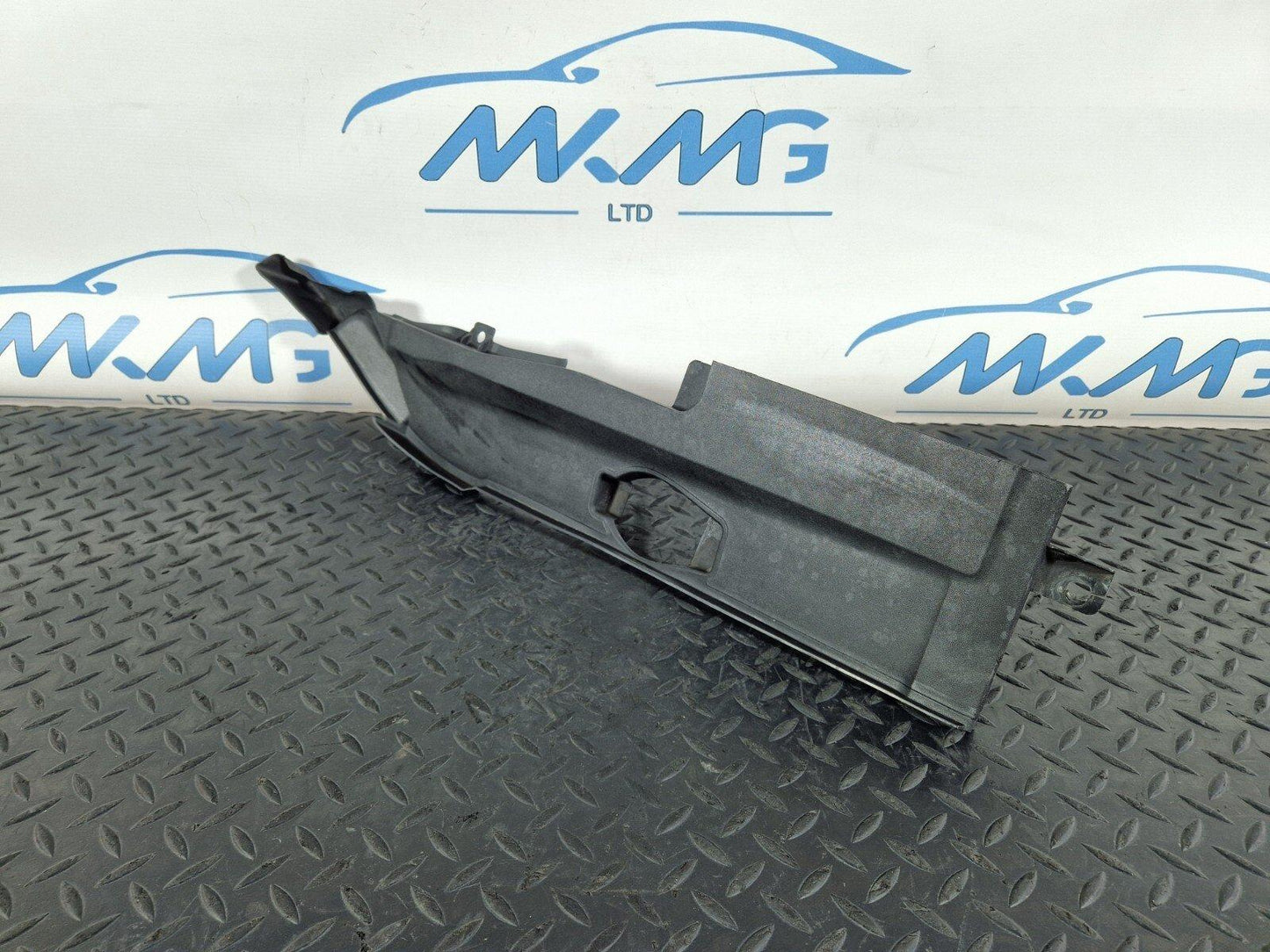10-17 AUDI A8 4H FRONT TOP WING COVER TRIM DRIVER SIDE 4H0819336